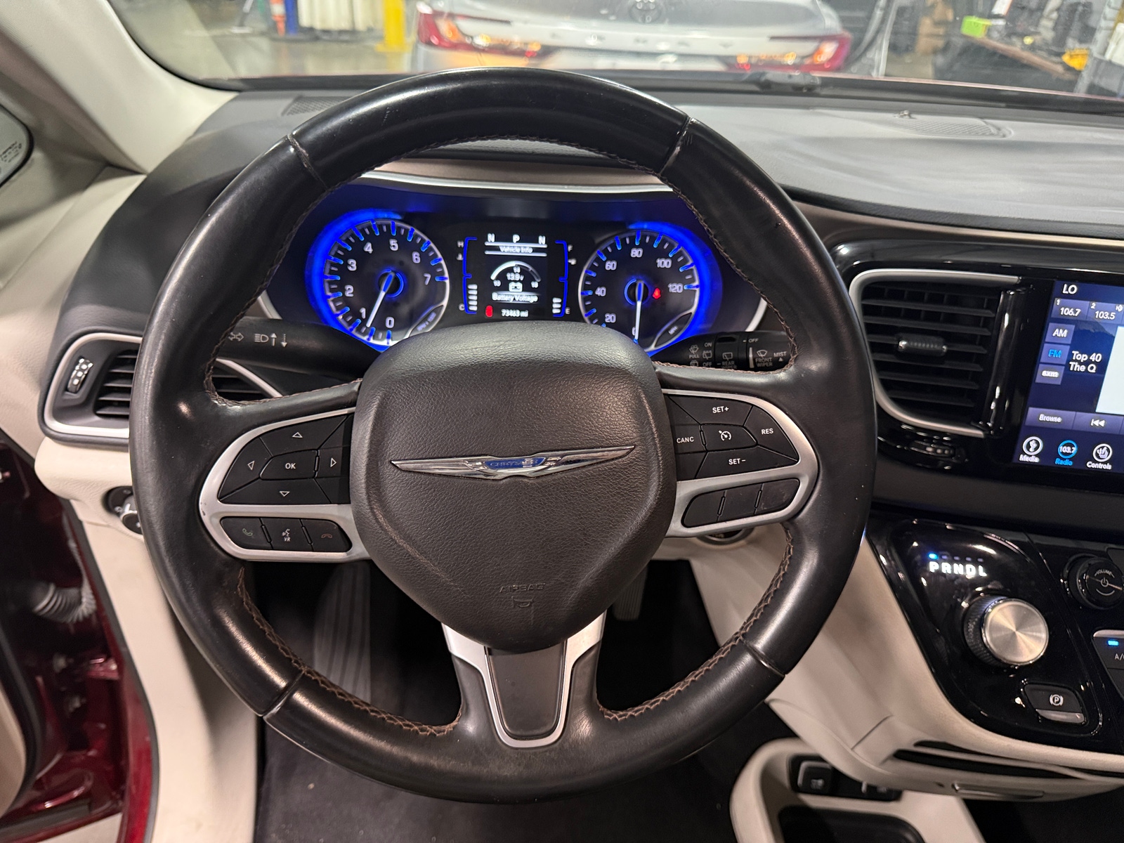 Thumbnail: 2018 Chrysler Pacifica - 4