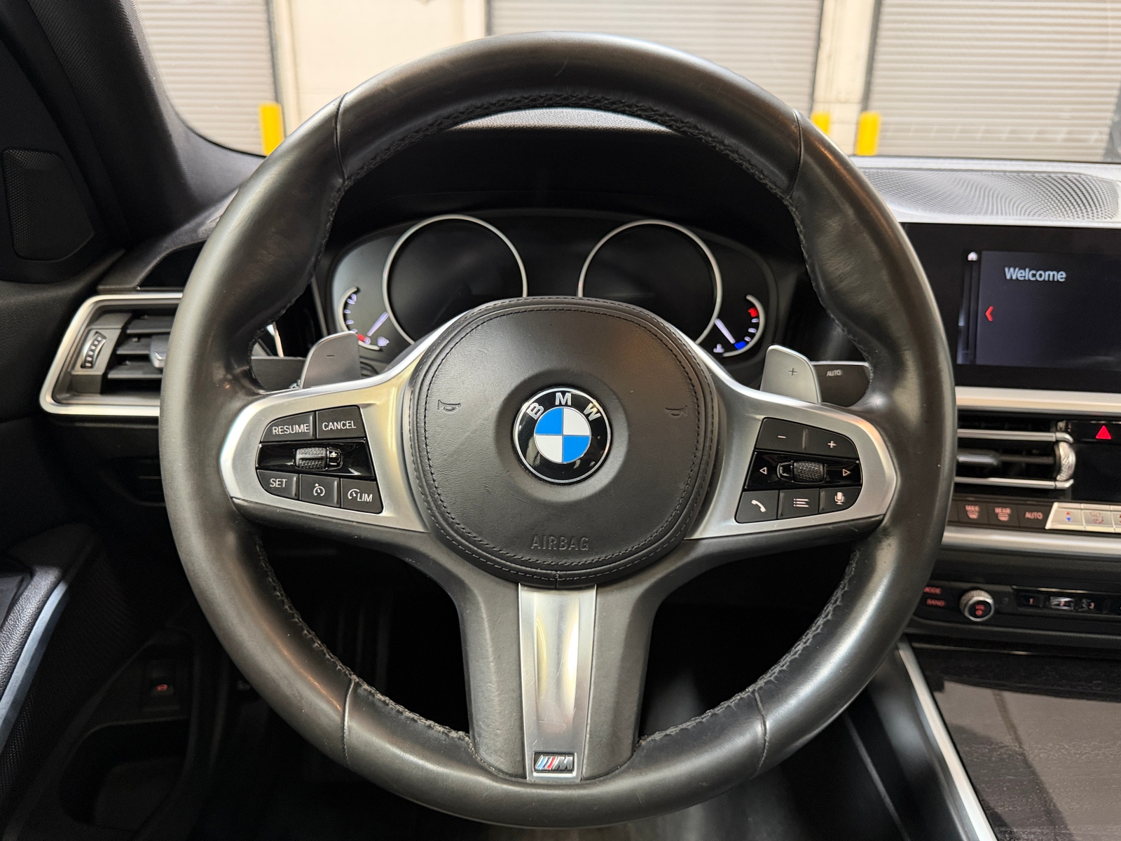 Thumbnail: 2020 BMW 3 Series - 4