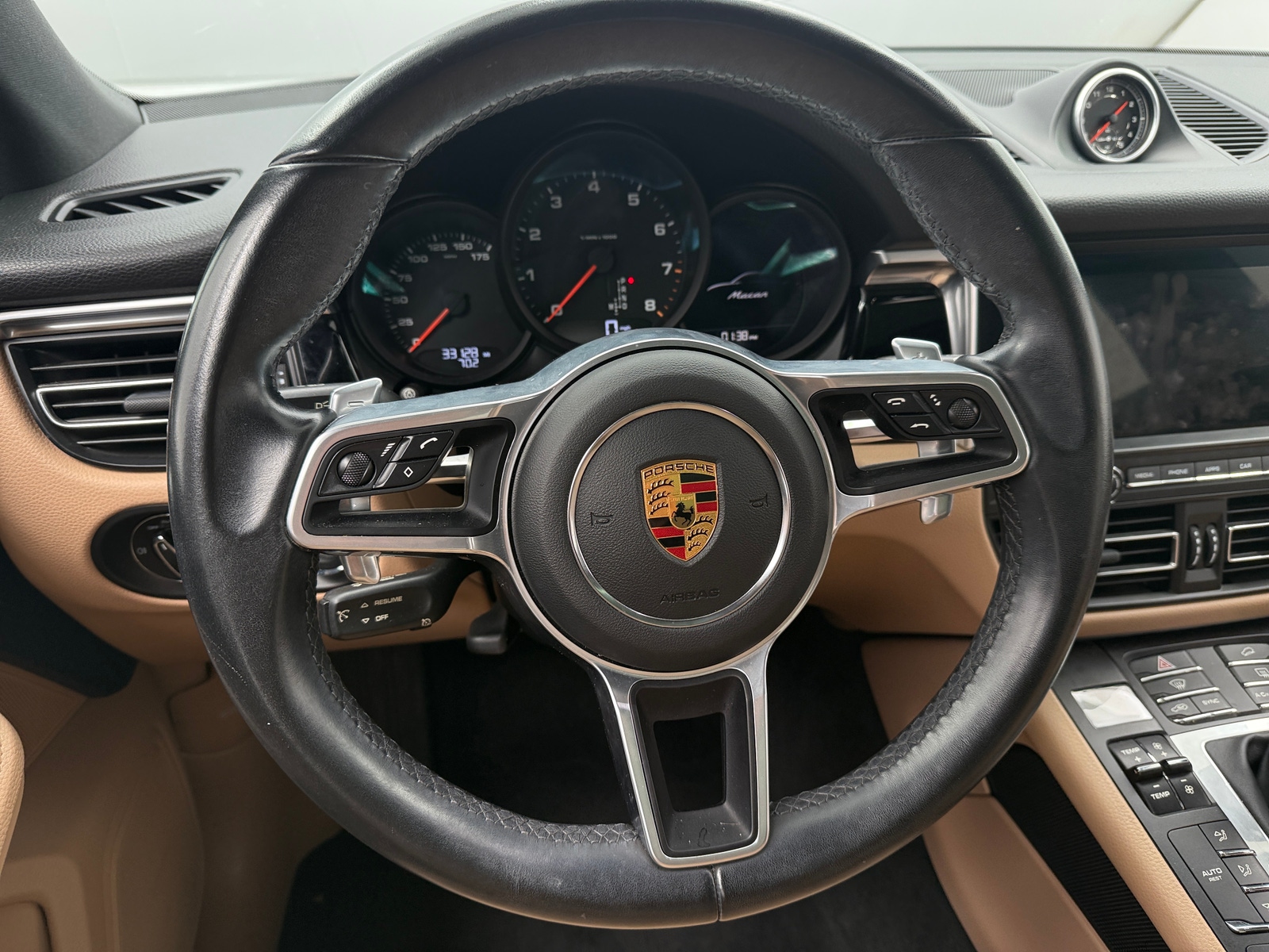 Thumbnail: 2021 Porsche Macan - 5