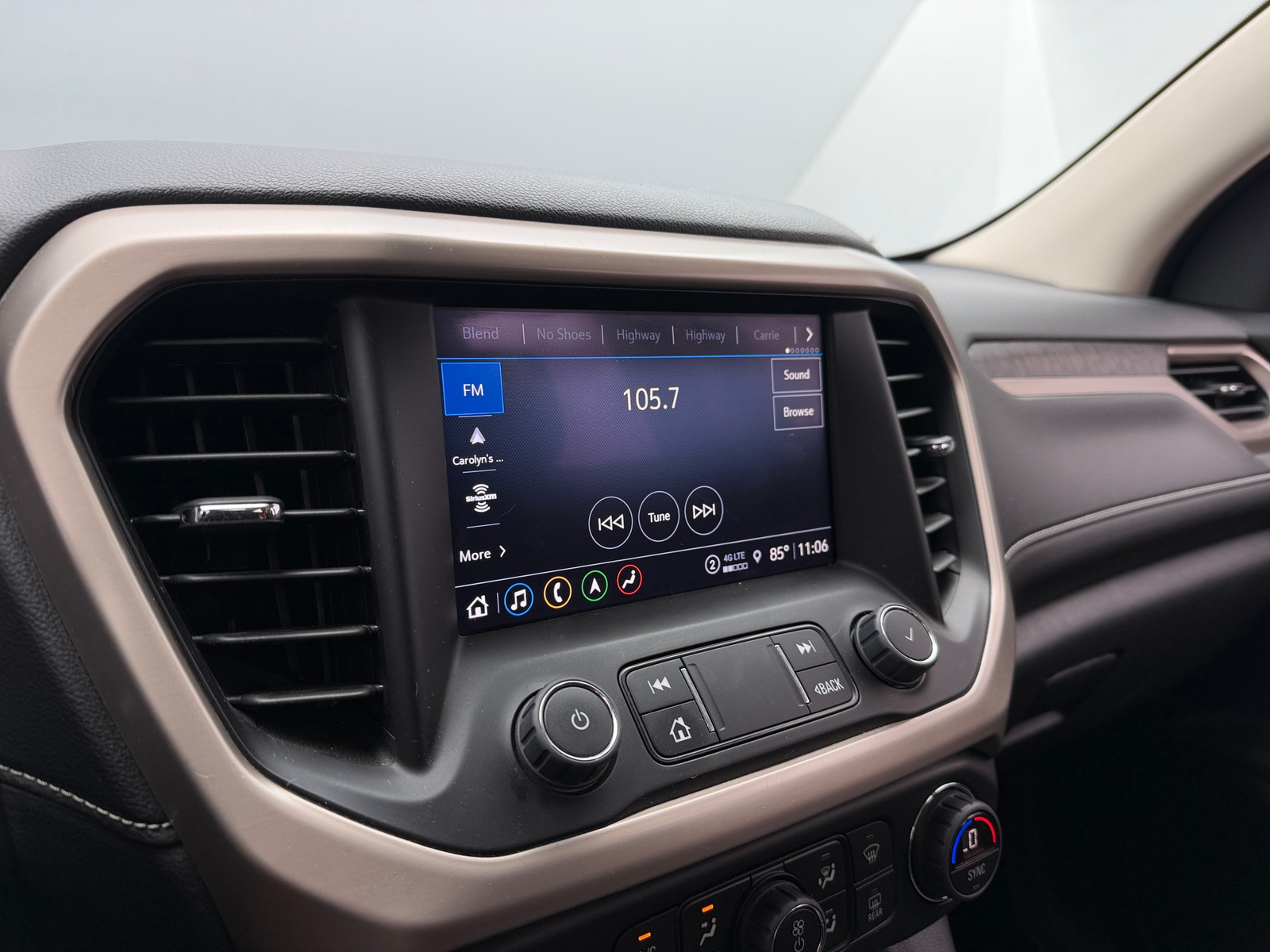 Thumbnail: 2023 GMC Acadia - 3