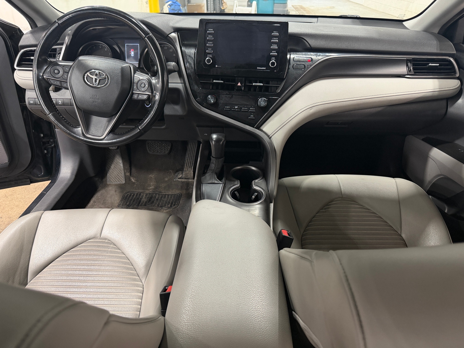 Thumbnail: 2021 Toyota Camry - 3