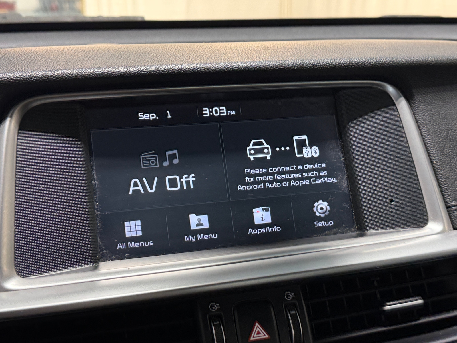 Thumbnail: 2019 Kia Optima - 4