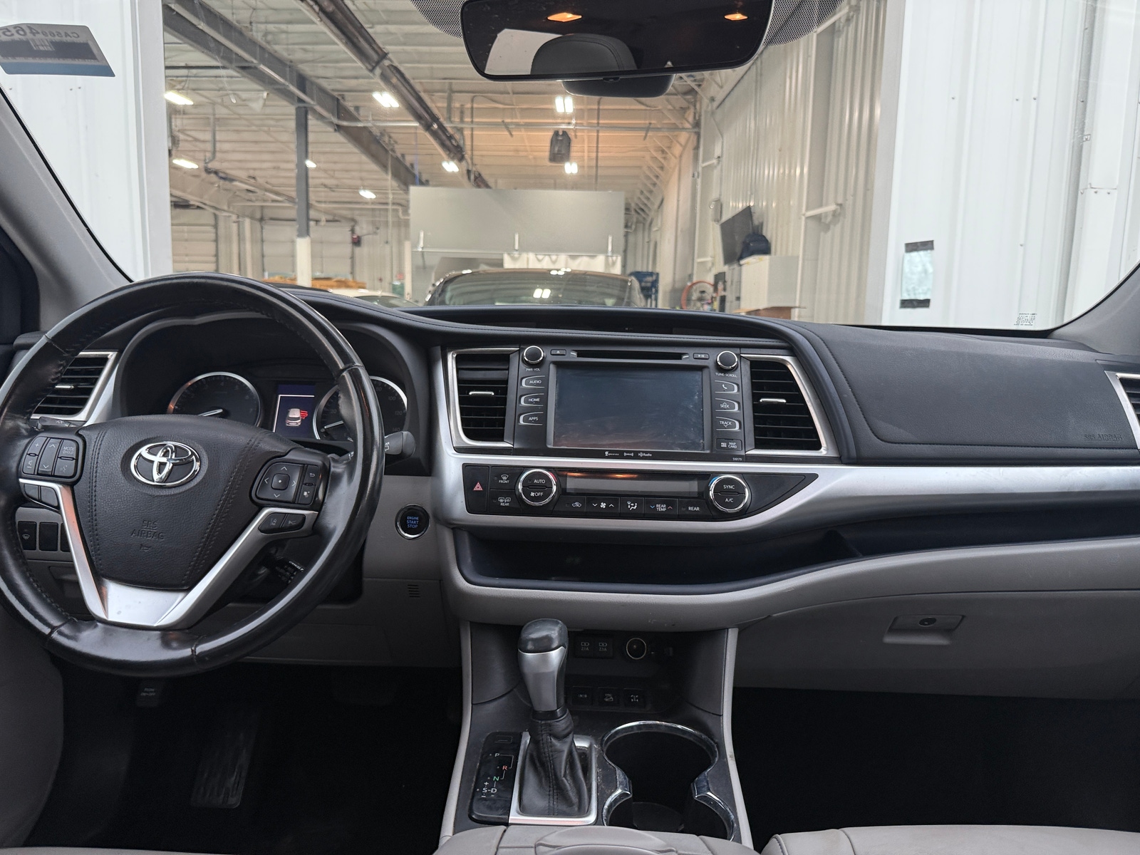Thumbnail: 2018 Toyota Highlander - 2