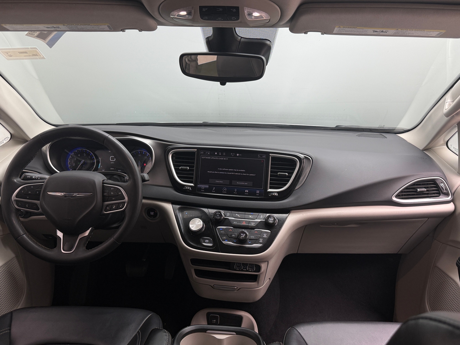 Thumbnail: 2024 Chrysler Pacifica - 2