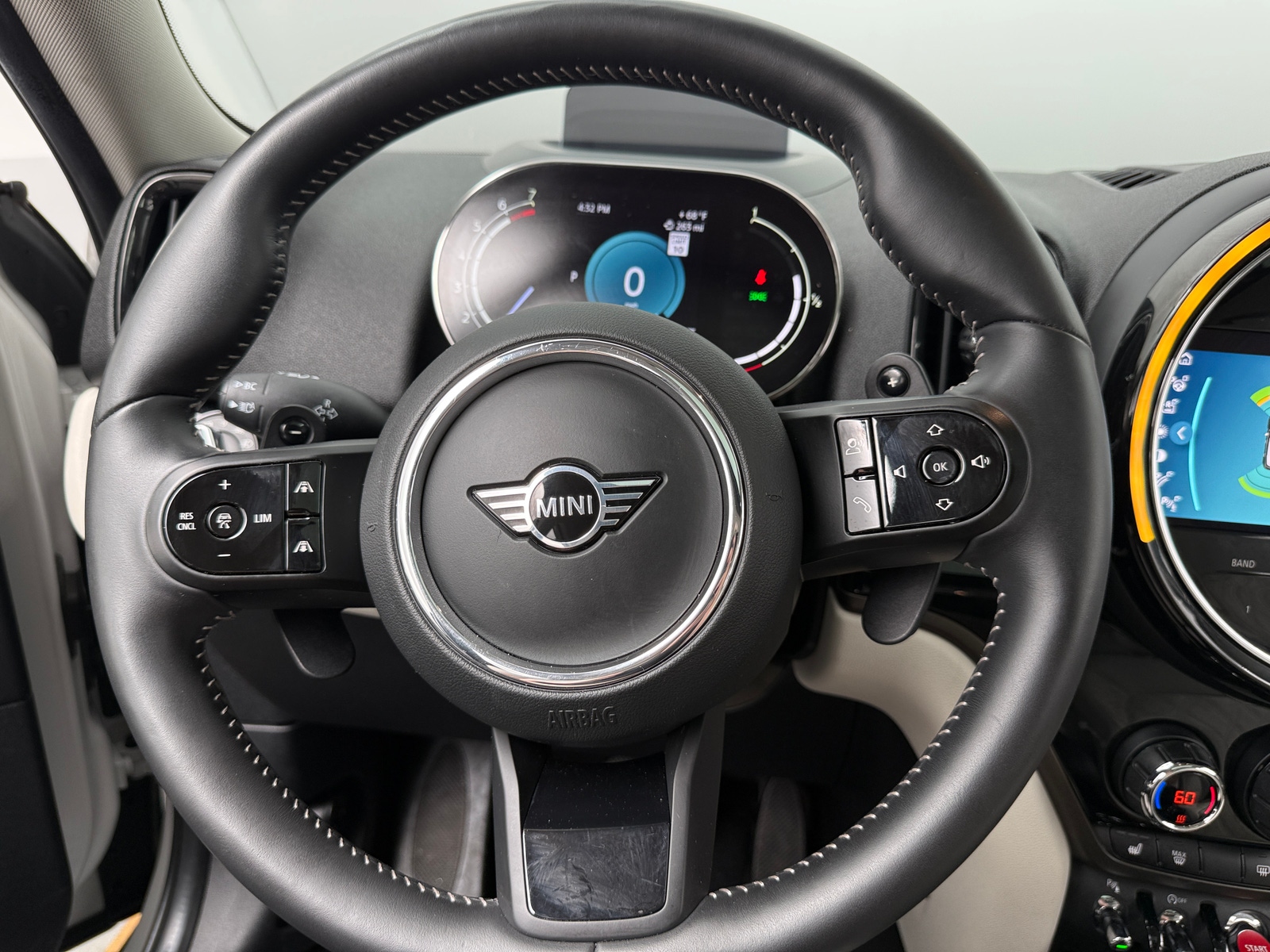 Thumbnail: 2024 MINI Cooper Countryman - 4