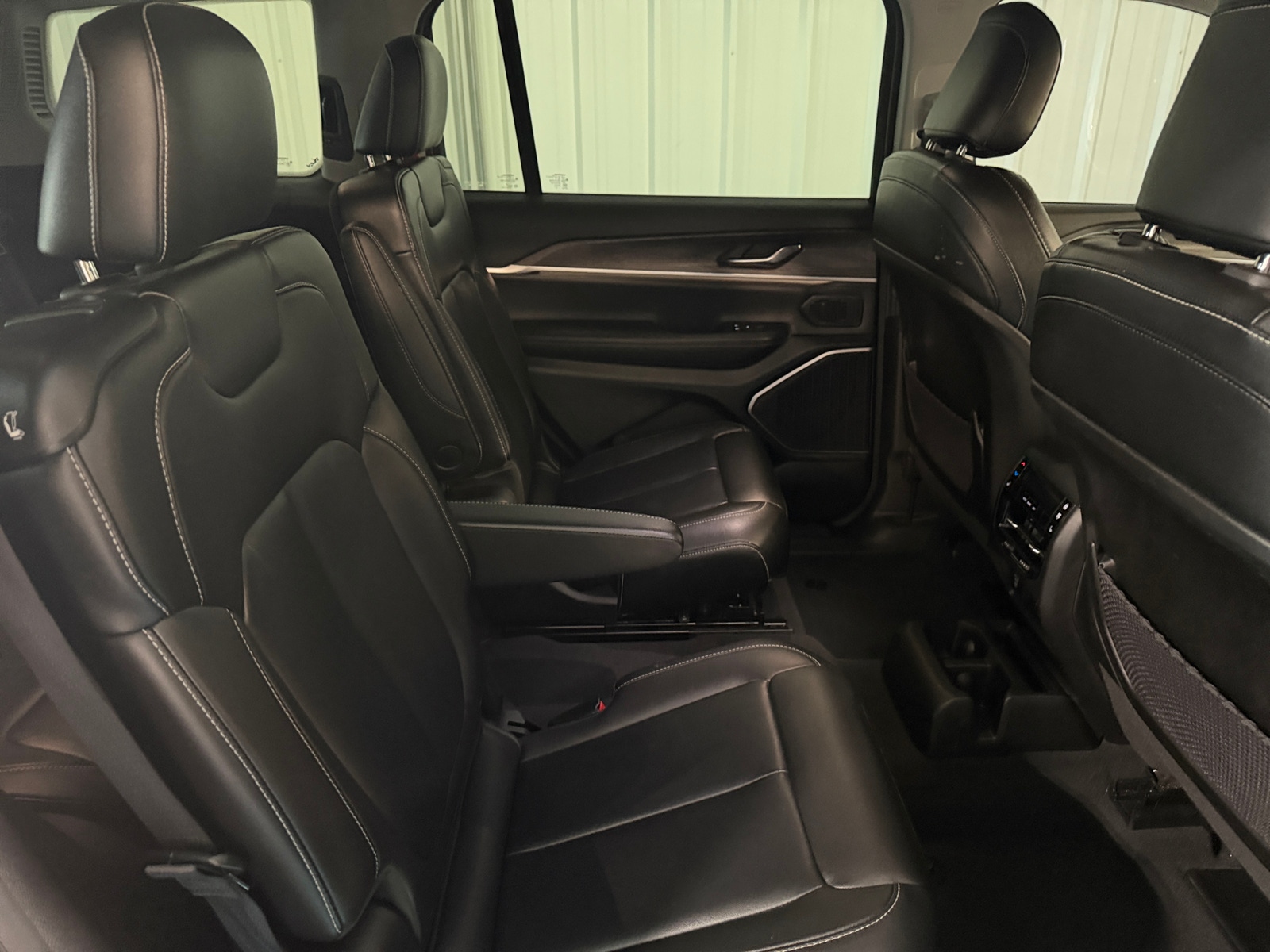 Thumbnail: 2023 Jeep Grand Cherokee L - 5