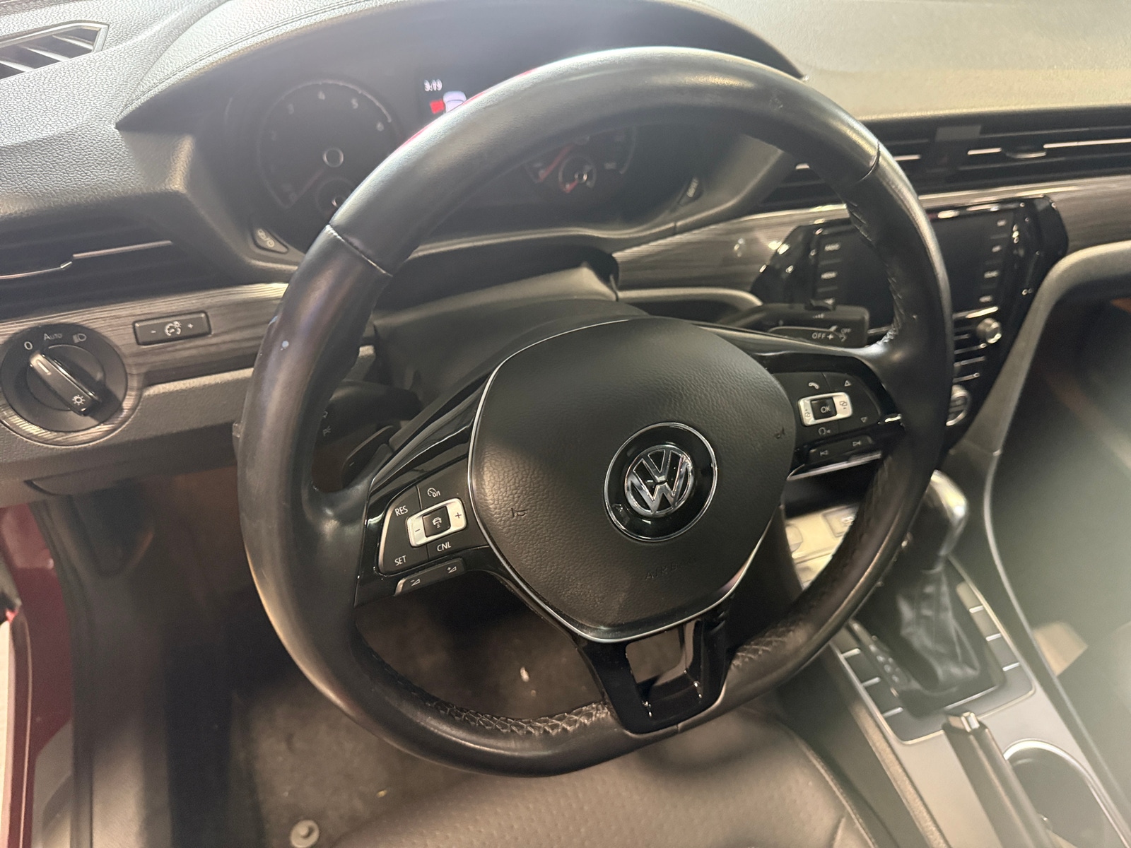 Thumbnail: 2021 Volkswagen Passat - 4