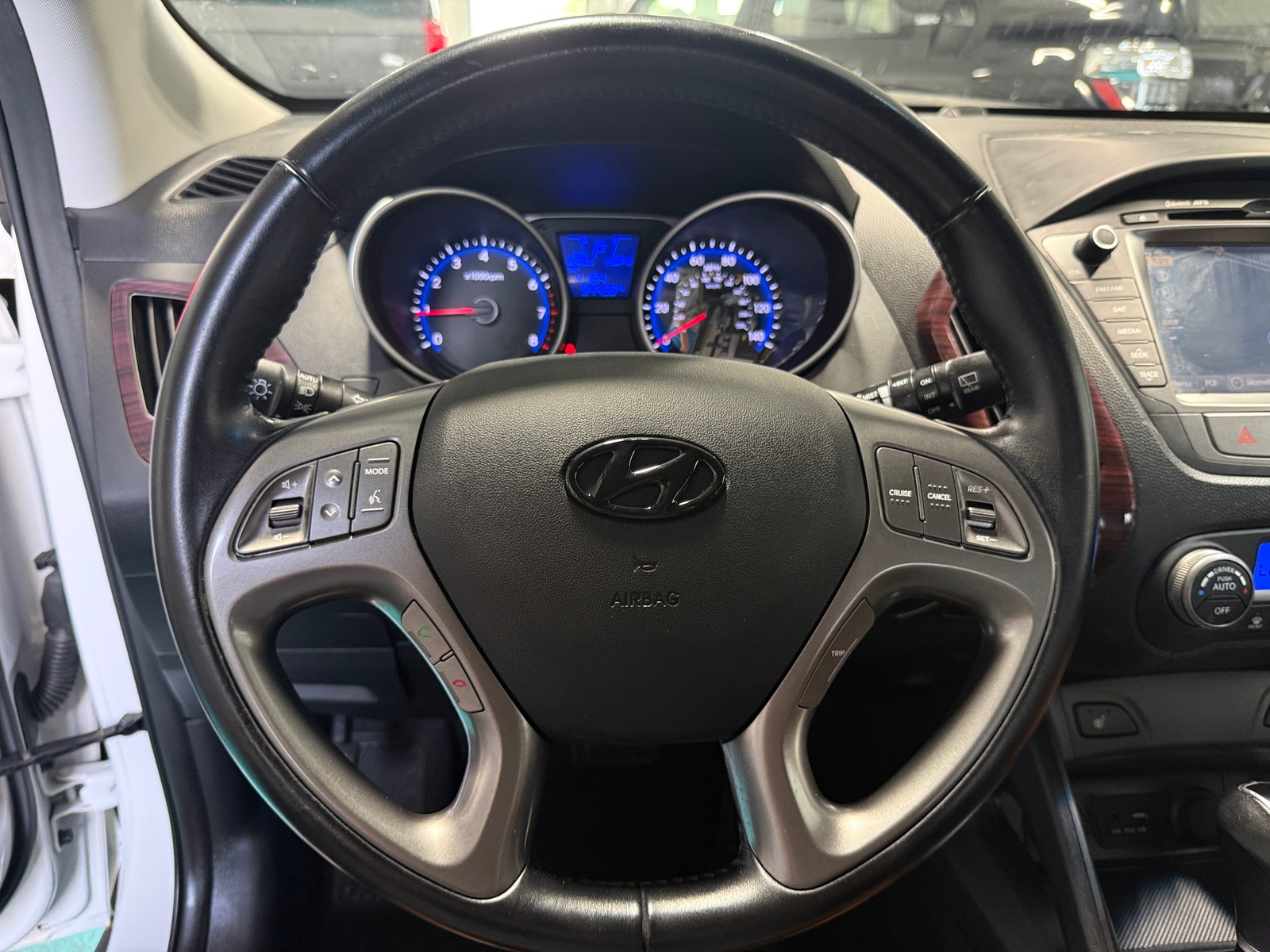Thumbnail: 2015 Hyundai Tucson - 4