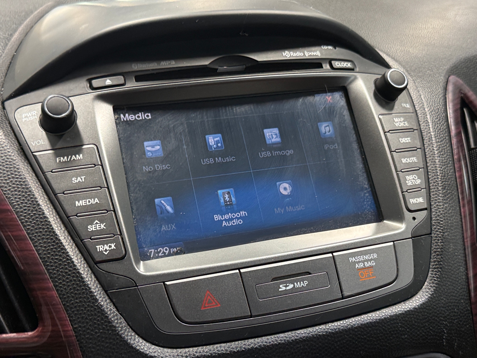 Thumbnail: 2015 Hyundai Tucson - 3