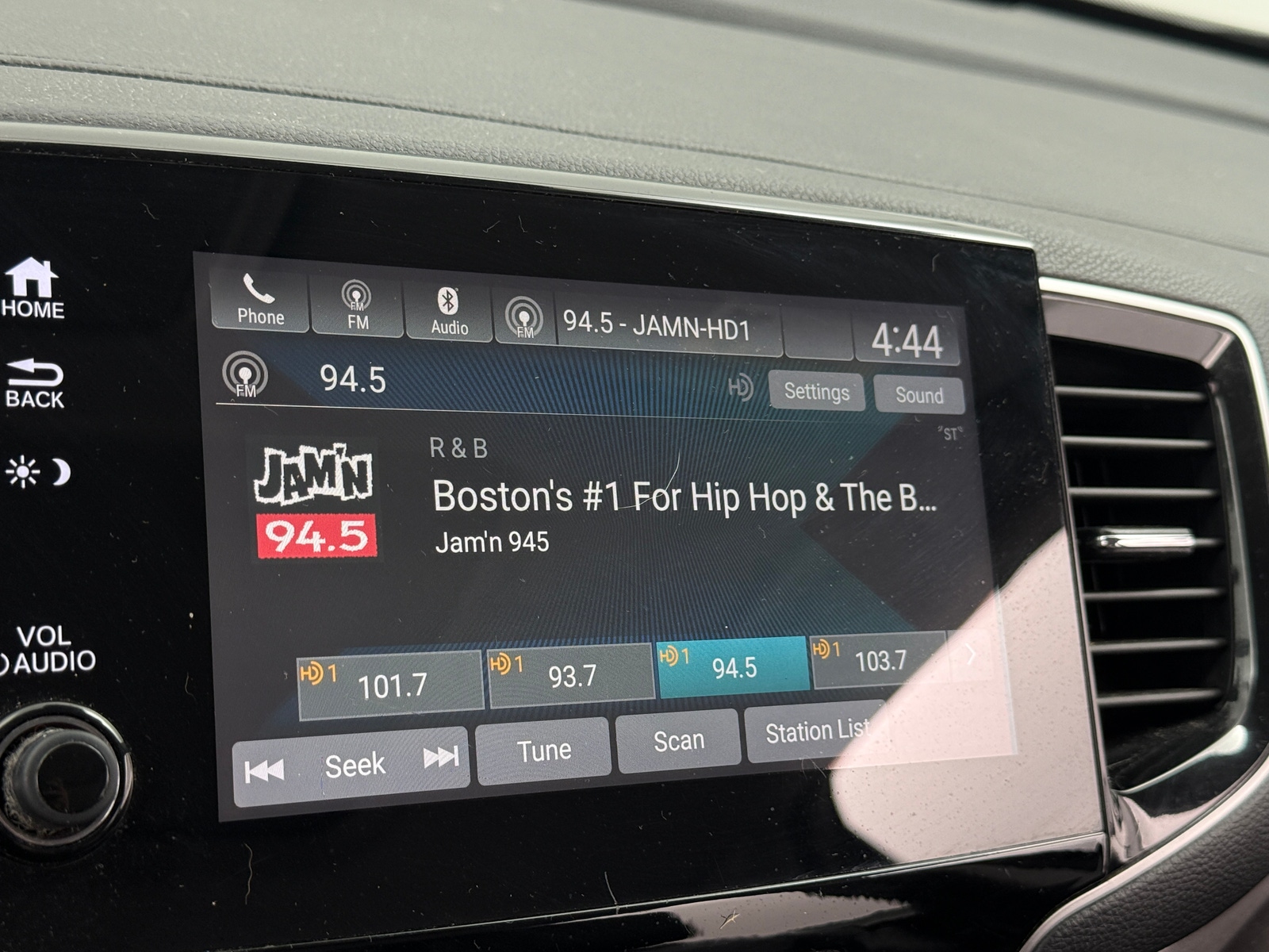 Thumbnail: 2019 Honda Pilot - 3