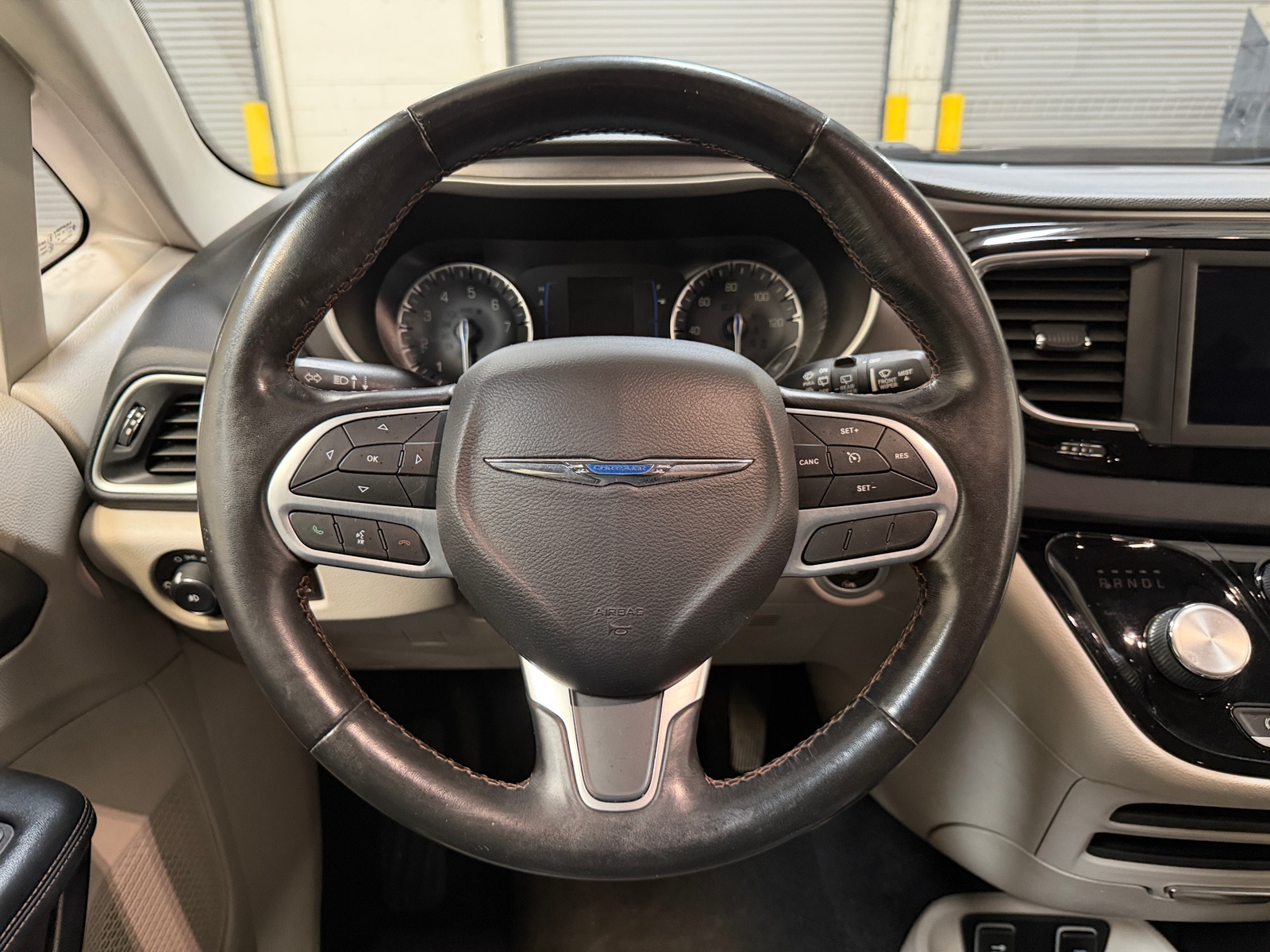 Thumbnail: 2020 Chrysler Pacifica - 4