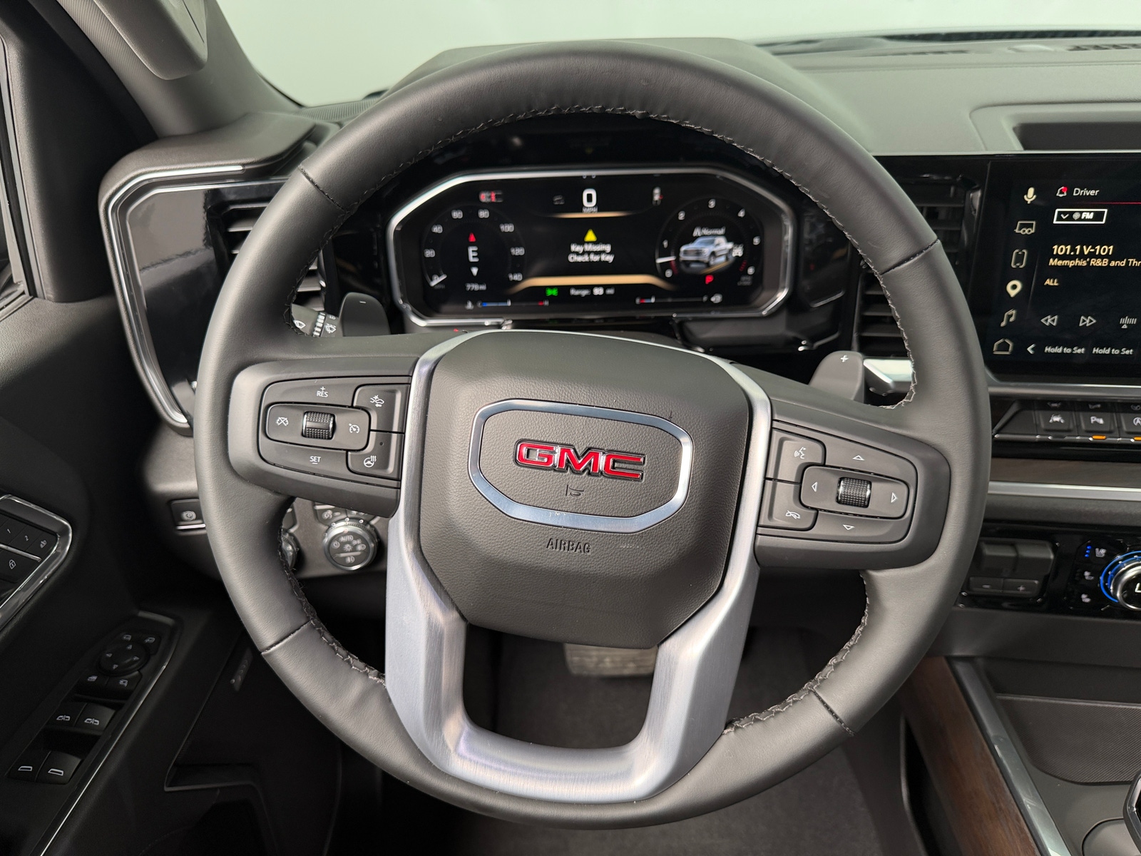 Thumbnail: 2026 GMC Sierra 1500 - 4
