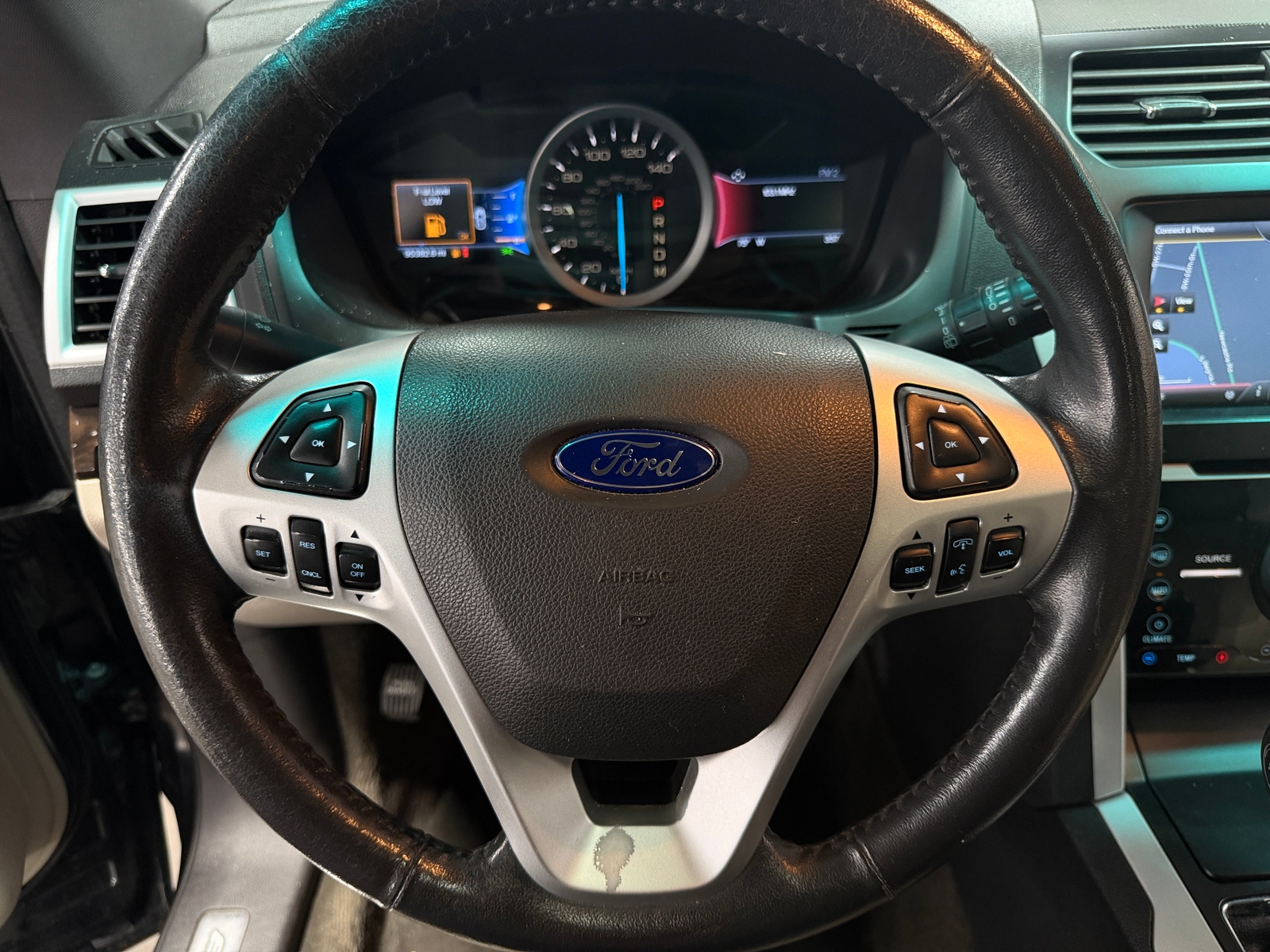 Thumbnail: 2015 Ford Explorer - 4
