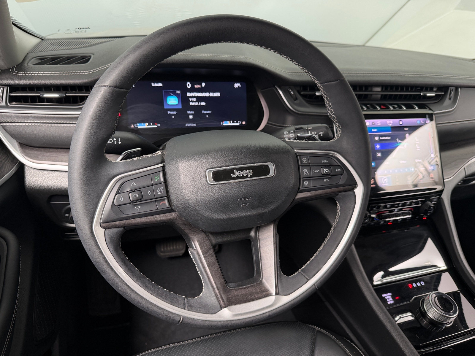 Thumbnail: 2023 Jeep Grand Cherokee L - 5