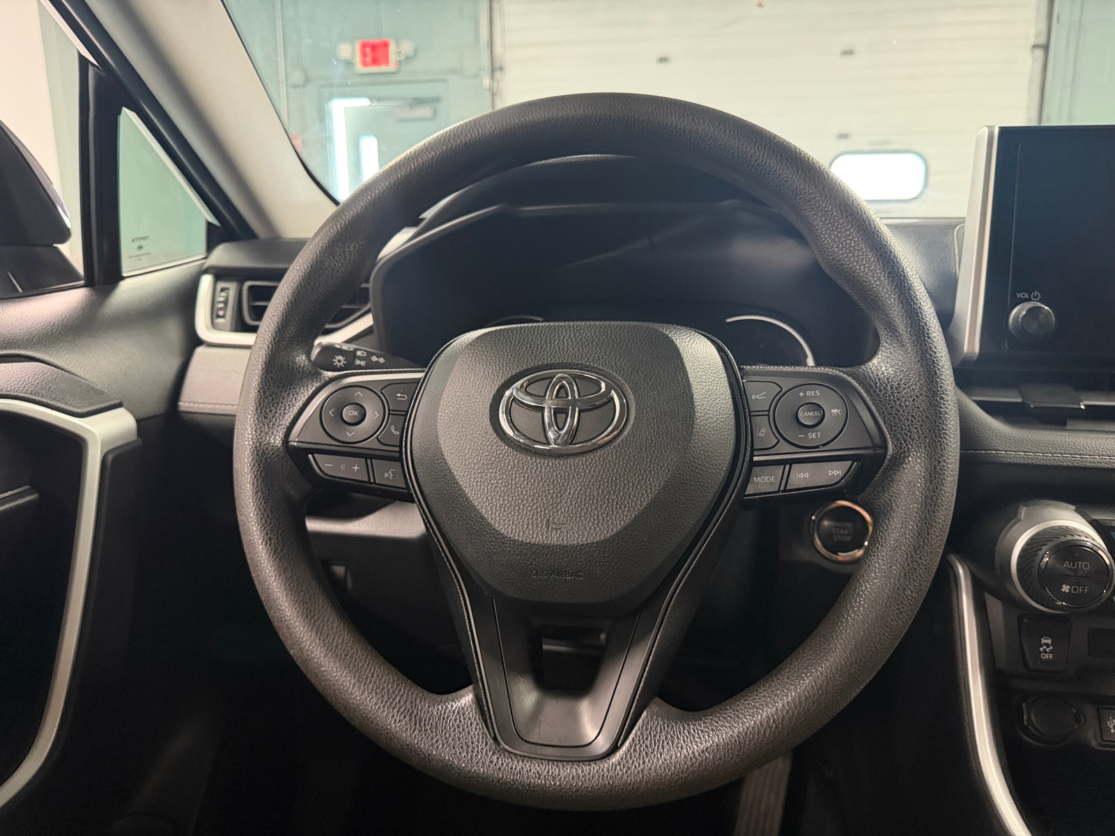 Thumbnail: 2025 Toyota RAV4 - 5