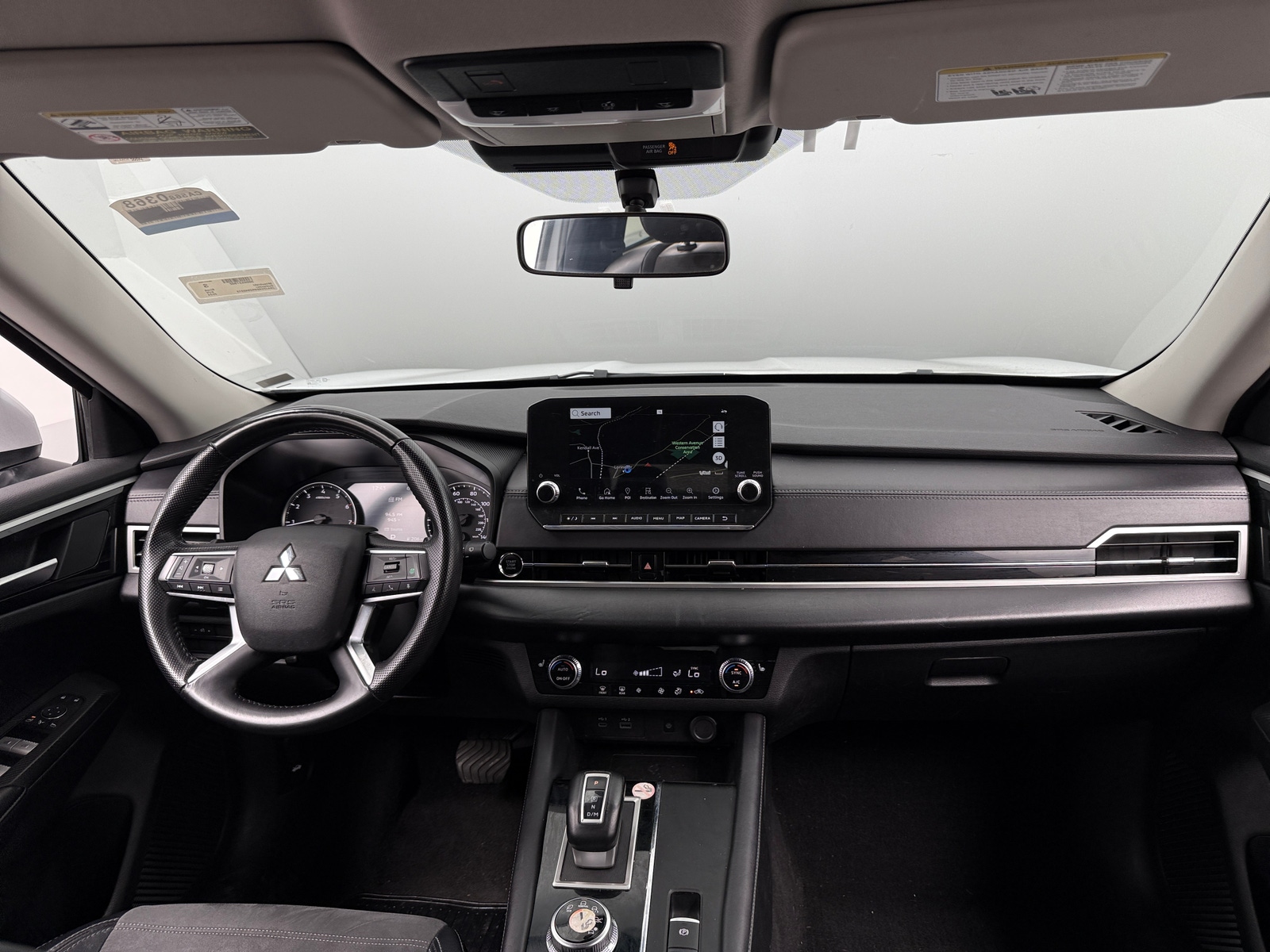 Thumbnail: 2024 Mitsubishi Outlander - 2