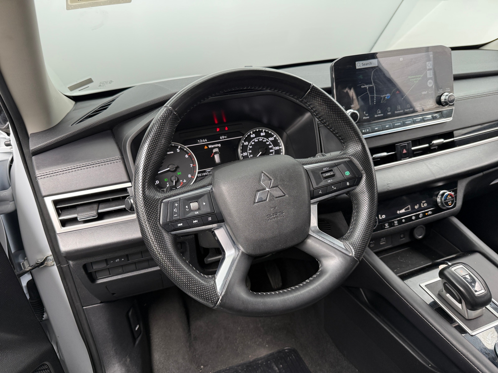 Thumbnail: 2024 Mitsubishi Outlander - 4