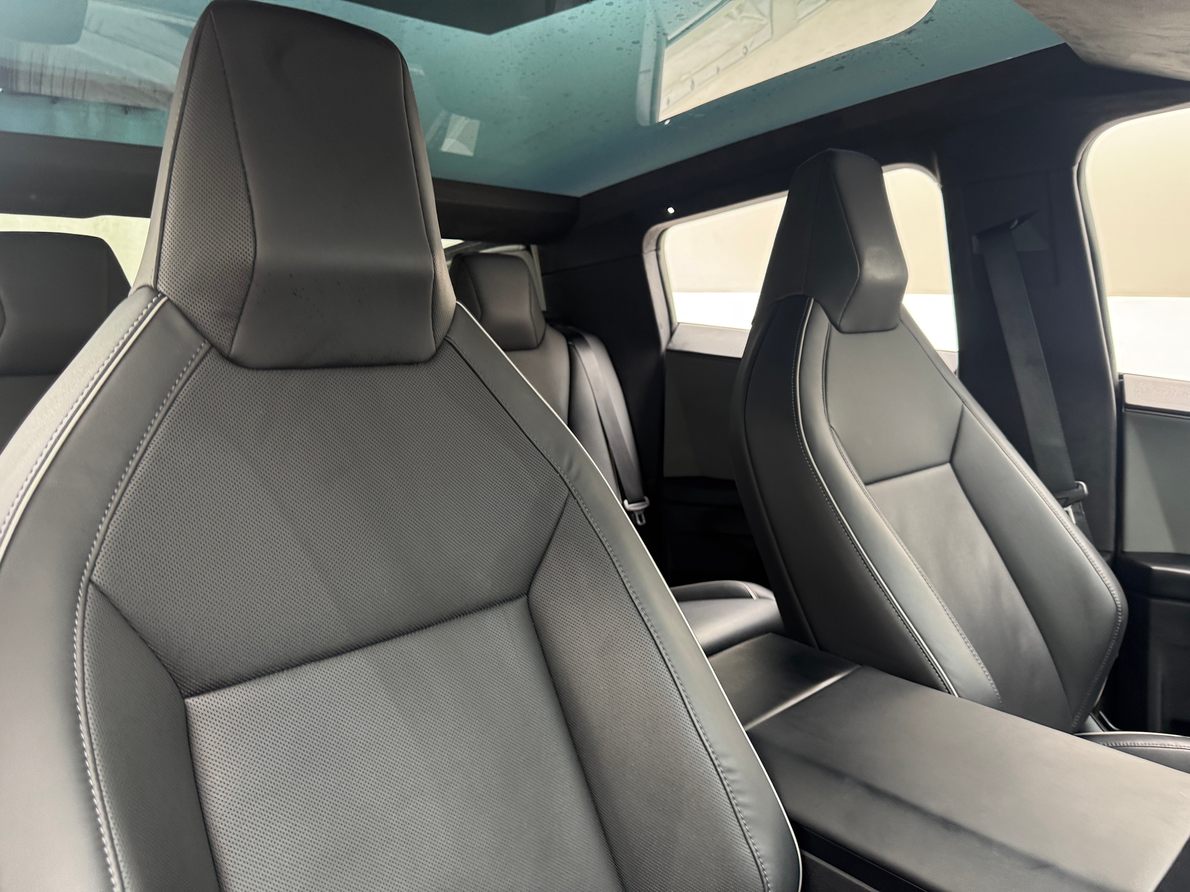 Used 2024 Tesla Cybertruck Base with VIN 7G2CEHED0RA023327 for sale in Auburn, WA