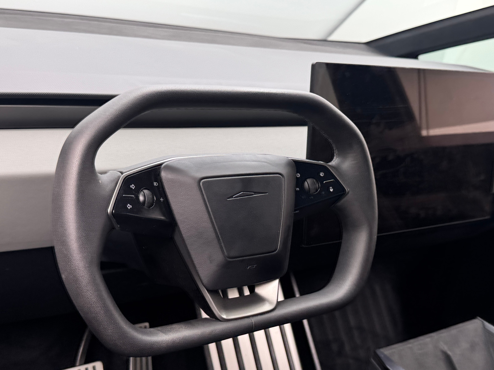 Thumbnail: 2024 Tesla Cybertruck - 4