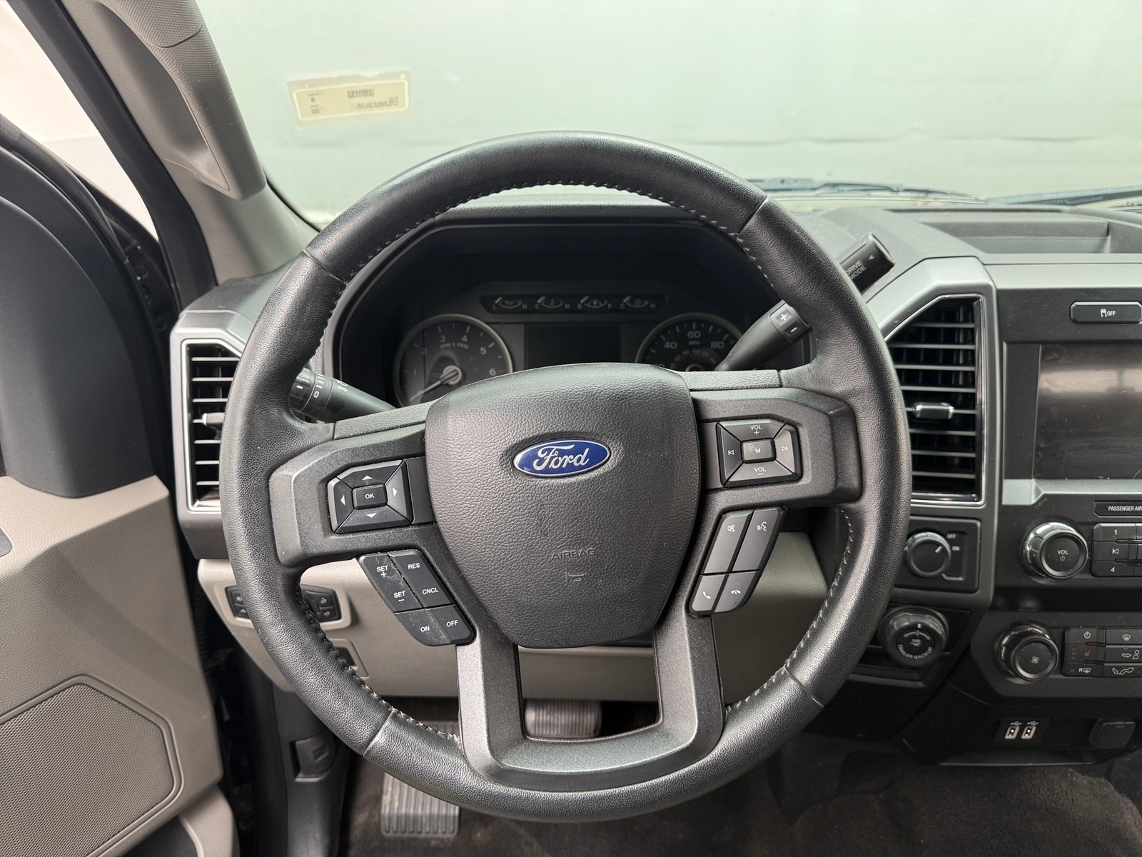 Thumbnail: 2020 Ford Econoline - 5