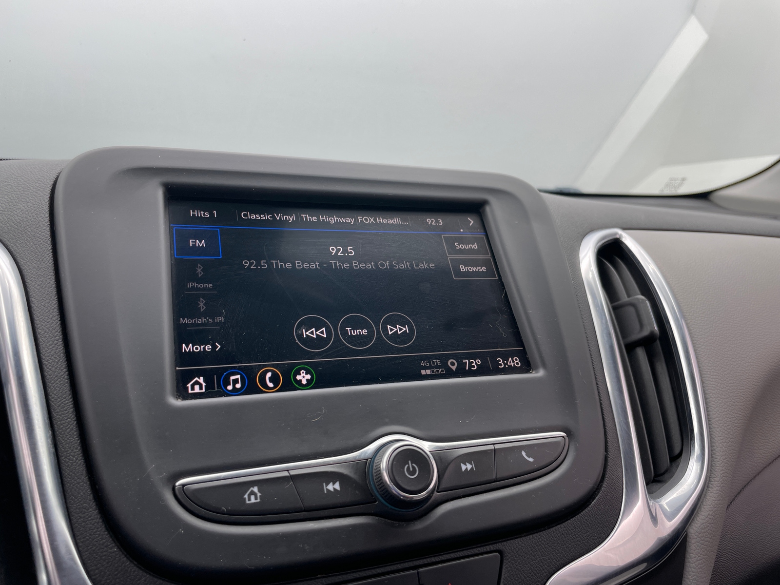Thumbnail: 2022 Chevrolet Equinox - 4