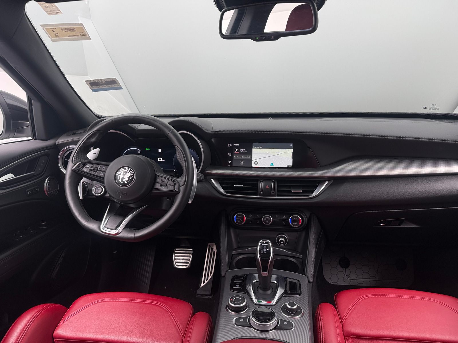 Thumbnail: 2025 Alfa Romeo Stelvio - 2