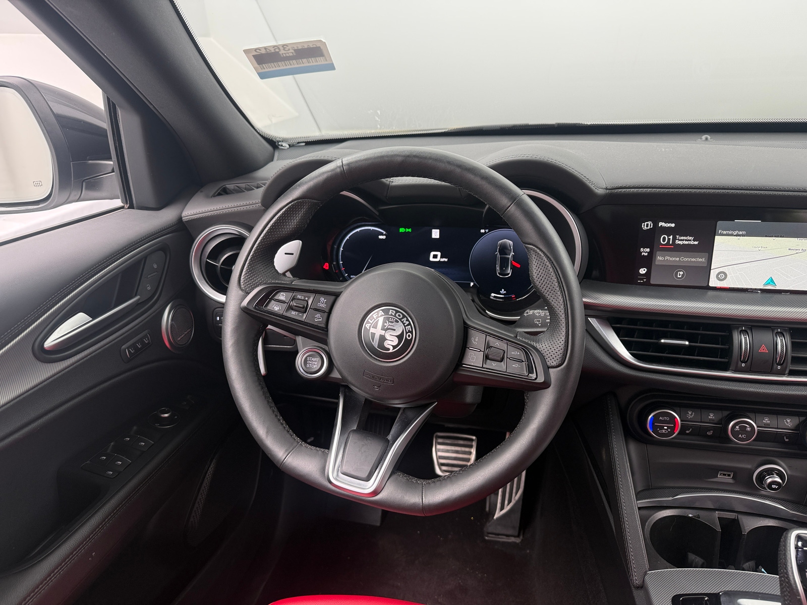 Thumbnail: 2025 Alfa Romeo Stelvio - 4