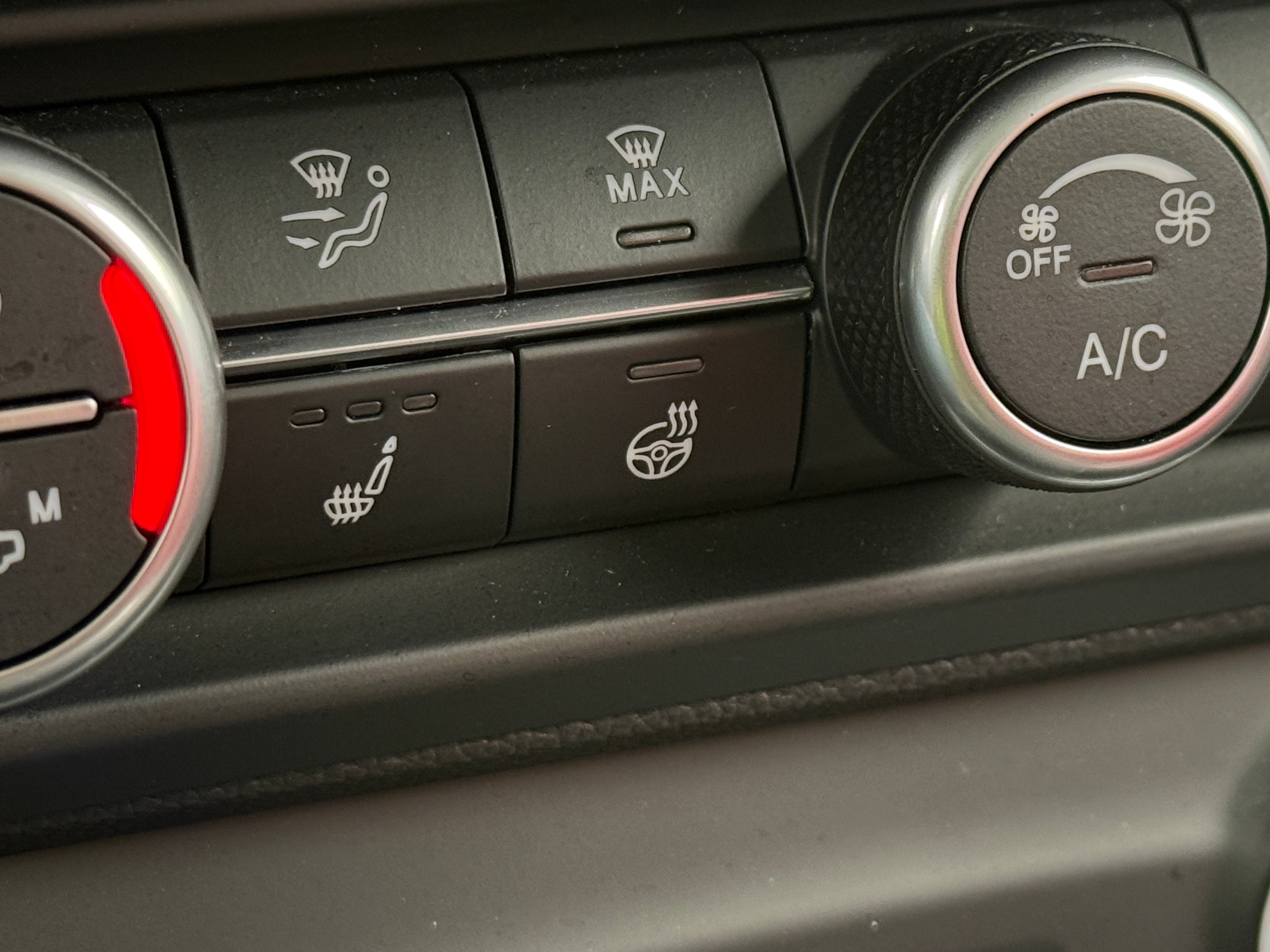 2025 Alfa Romeo Stelvio Base - Photo 21