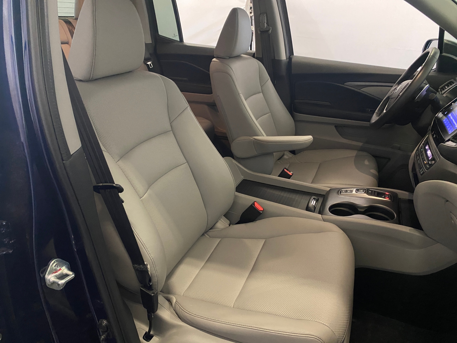 Thumbnail: 2023 Honda Ridgeline - 2