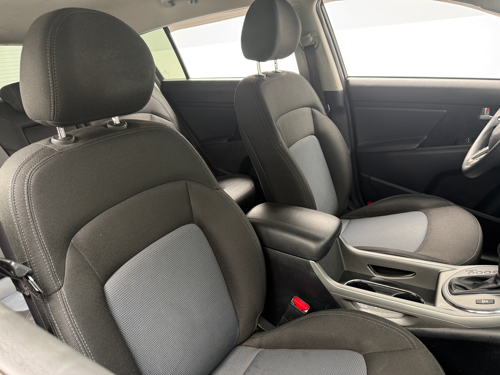Thumbnail: 2016 Kia Sportage - 2