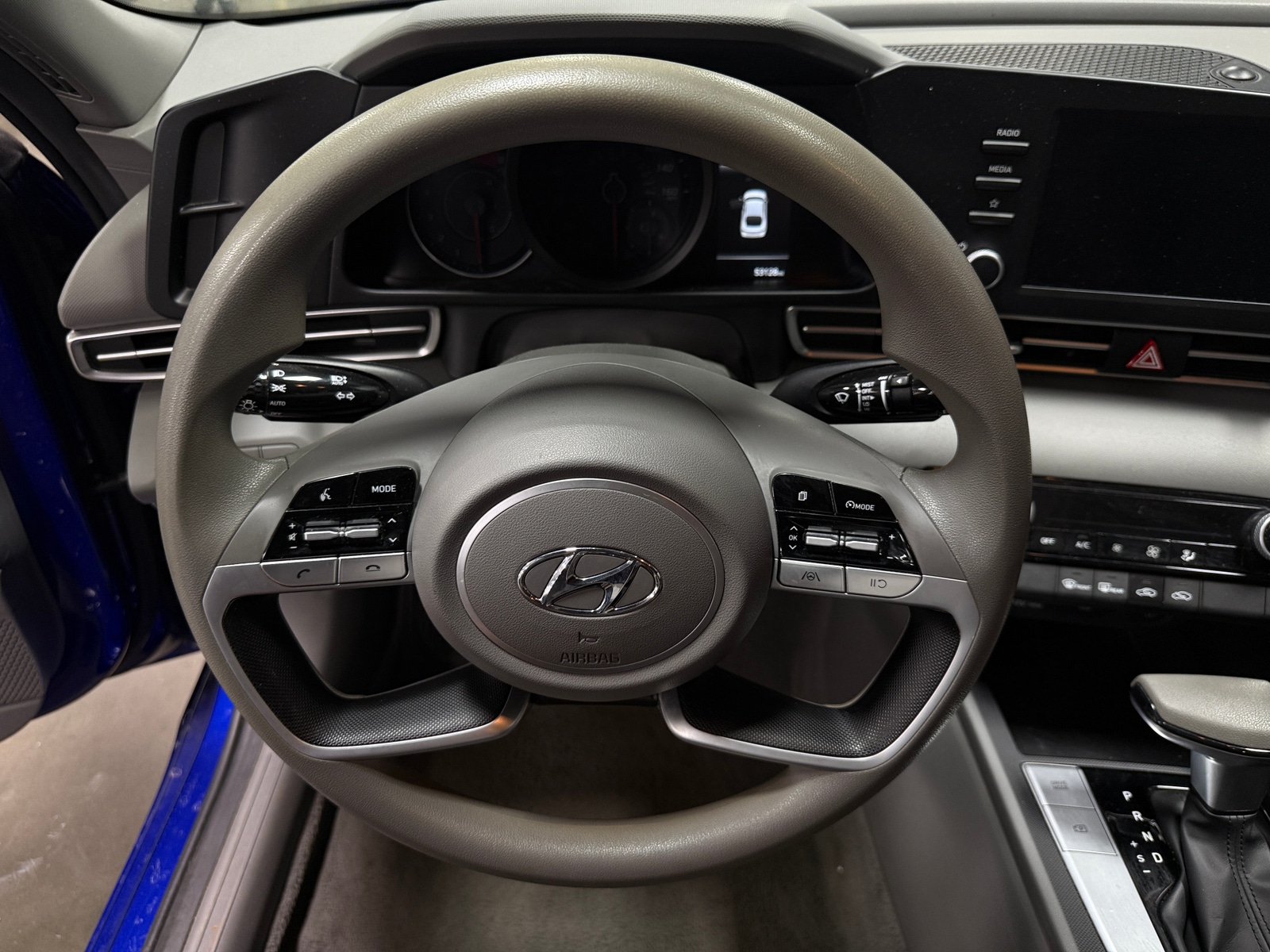 Thumbnail: 2023 Hyundai Elantra - 5
