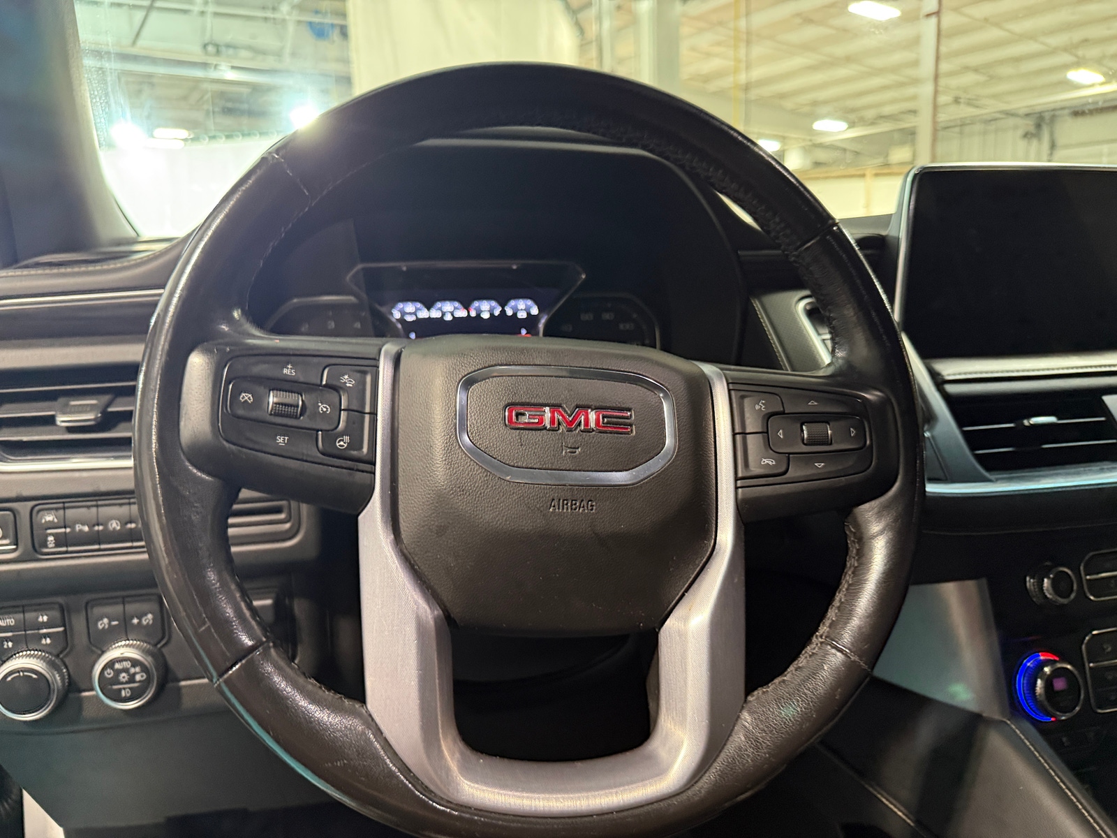 Thumbnail: 2021 GMC Yukon - 4