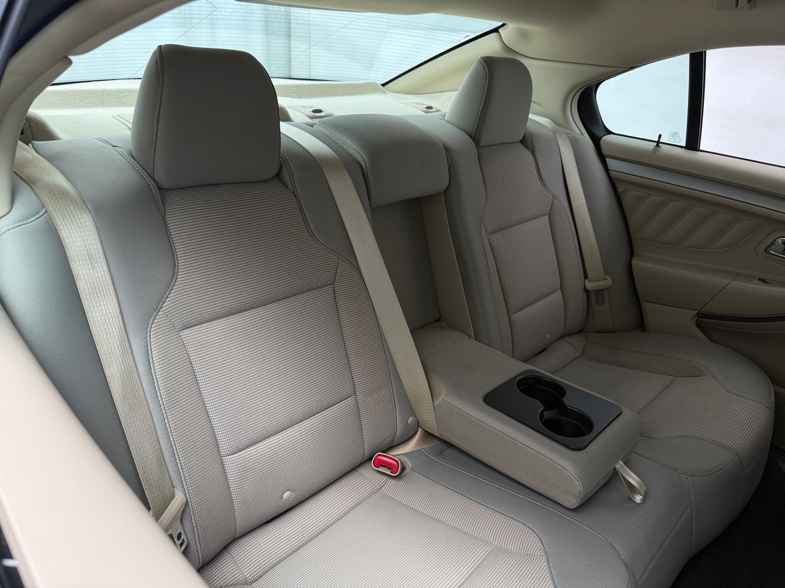 Thumbnail: 2018 Ford Taurus - 6