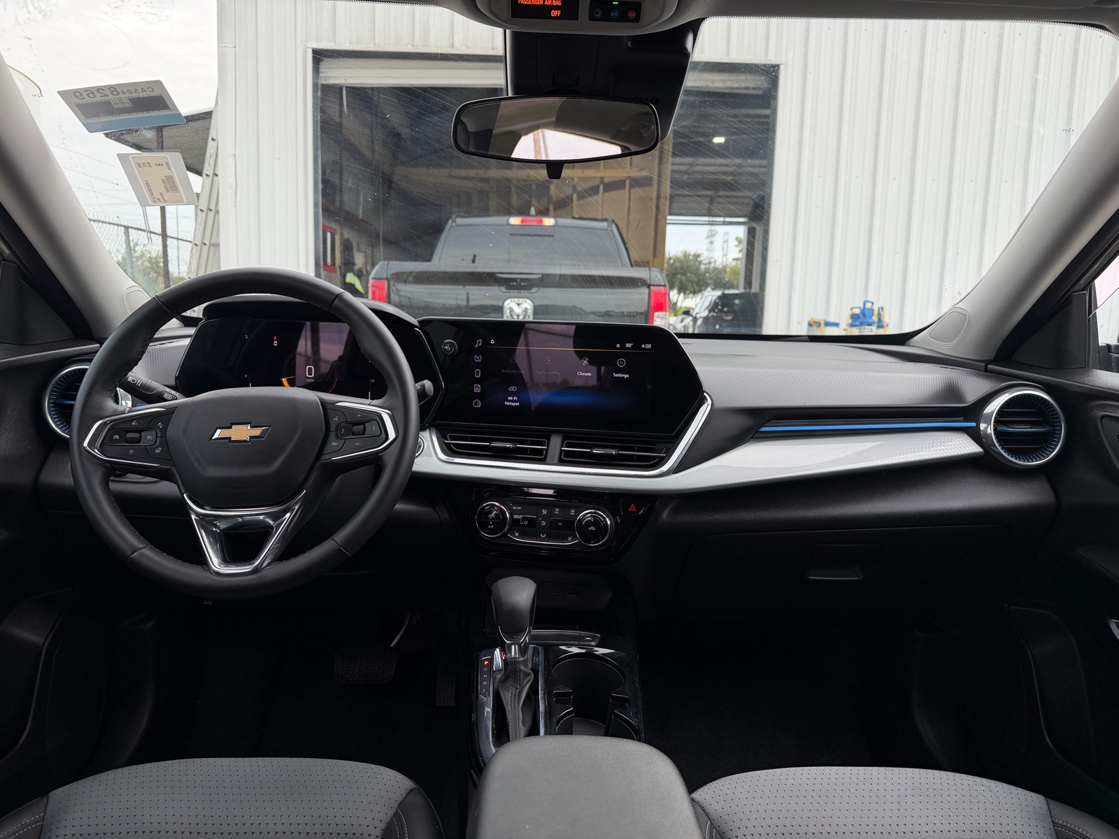 Thumbnail: 2025 Chevrolet Trax - 2