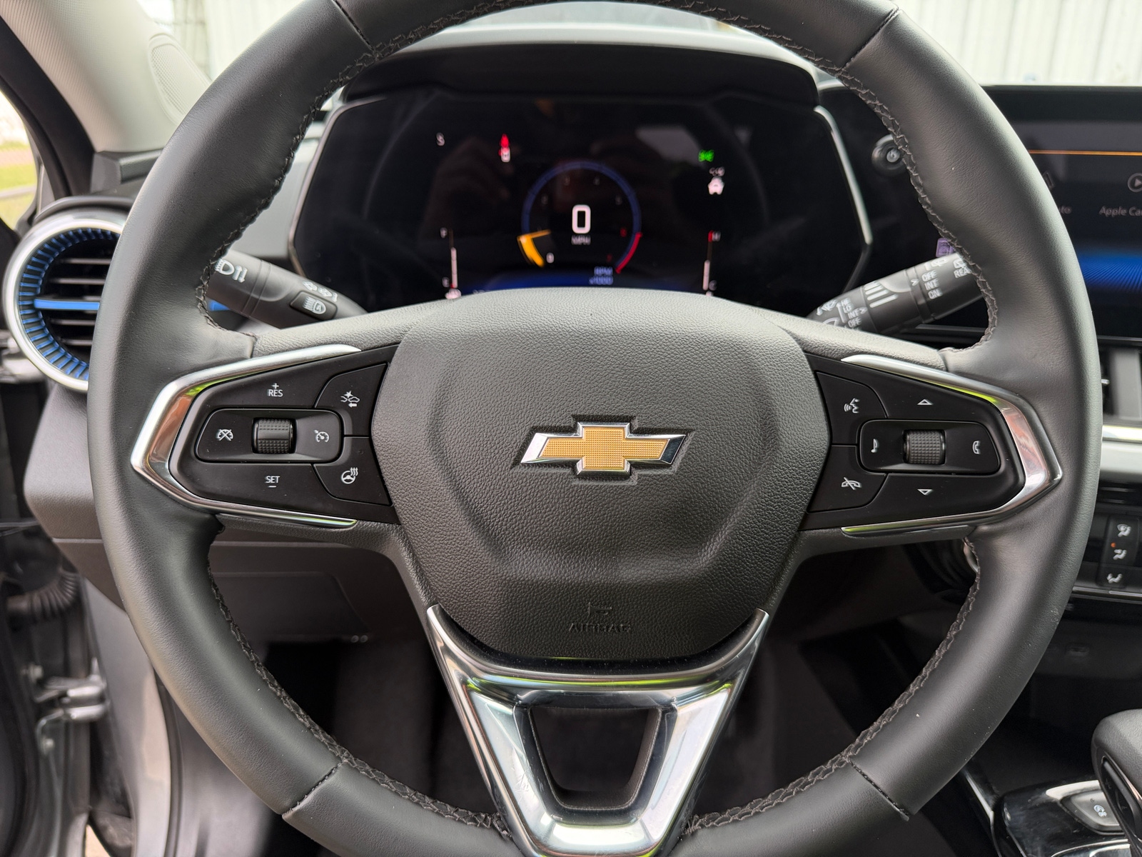 Thumbnail: 2025 Chevrolet Trax - 4