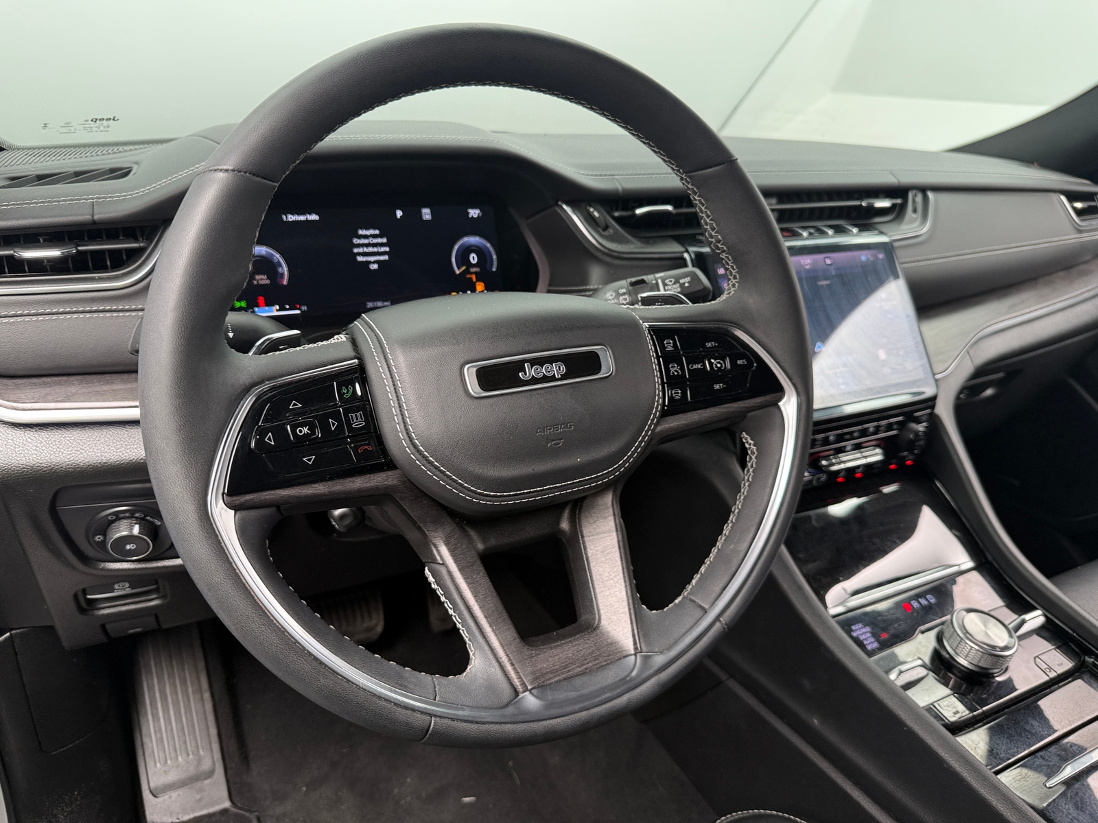 Thumbnail: 2023 Jeep Grand Cherokee L - 4