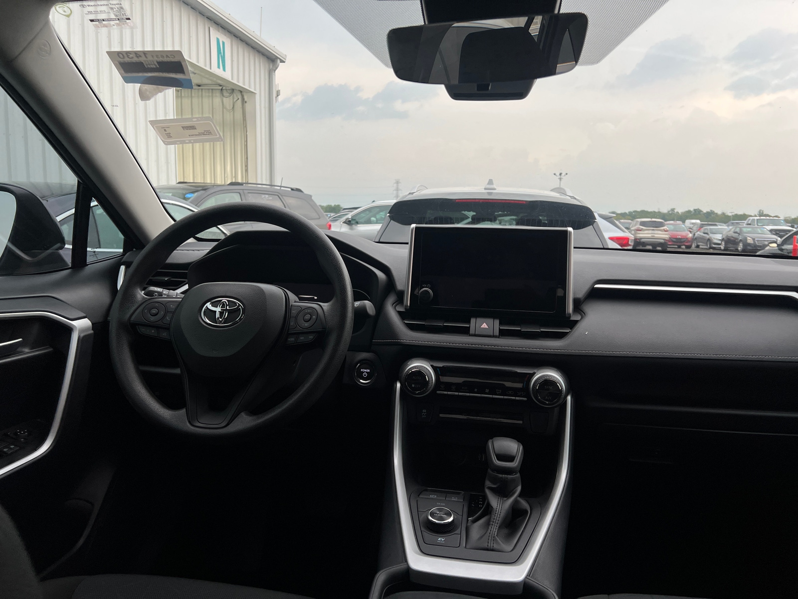 Thumbnail: 2025 Toyota RAV4 - 3