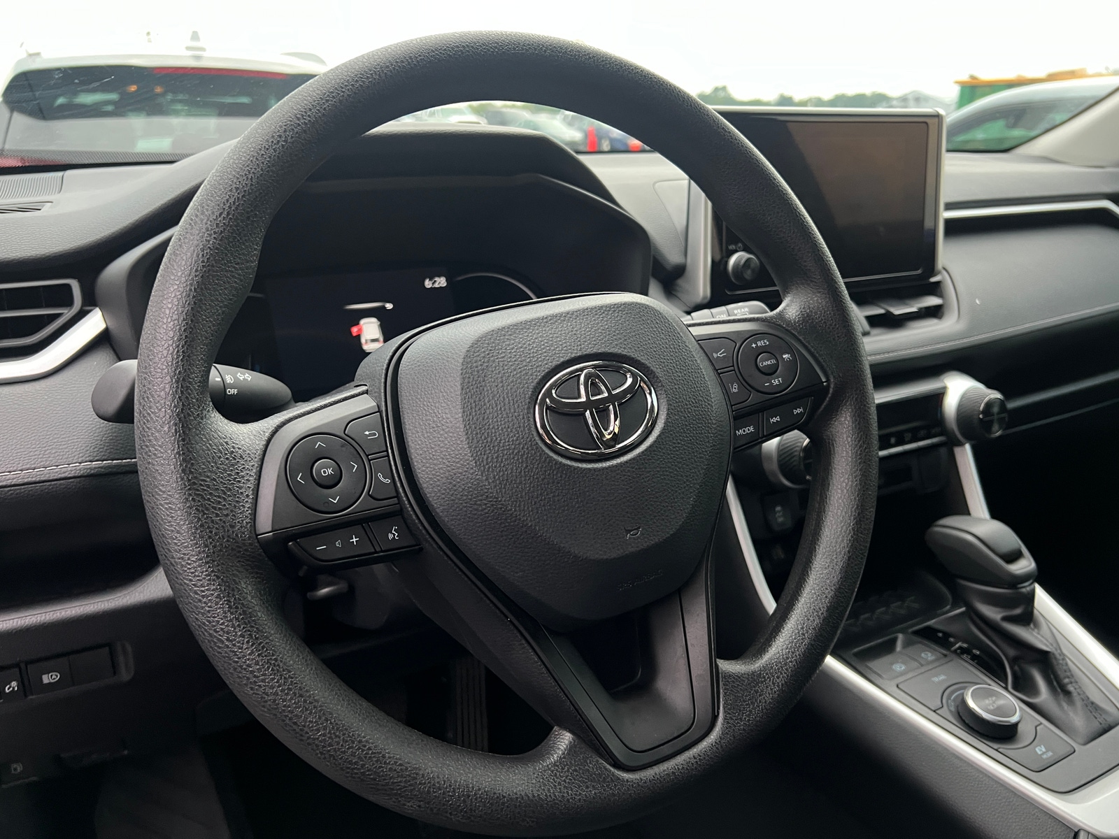 Thumbnail: 2025 Toyota RAV4 - 5