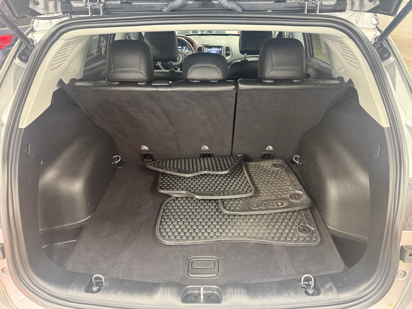 Thumbnail: 2019 Jeep Compass - 7