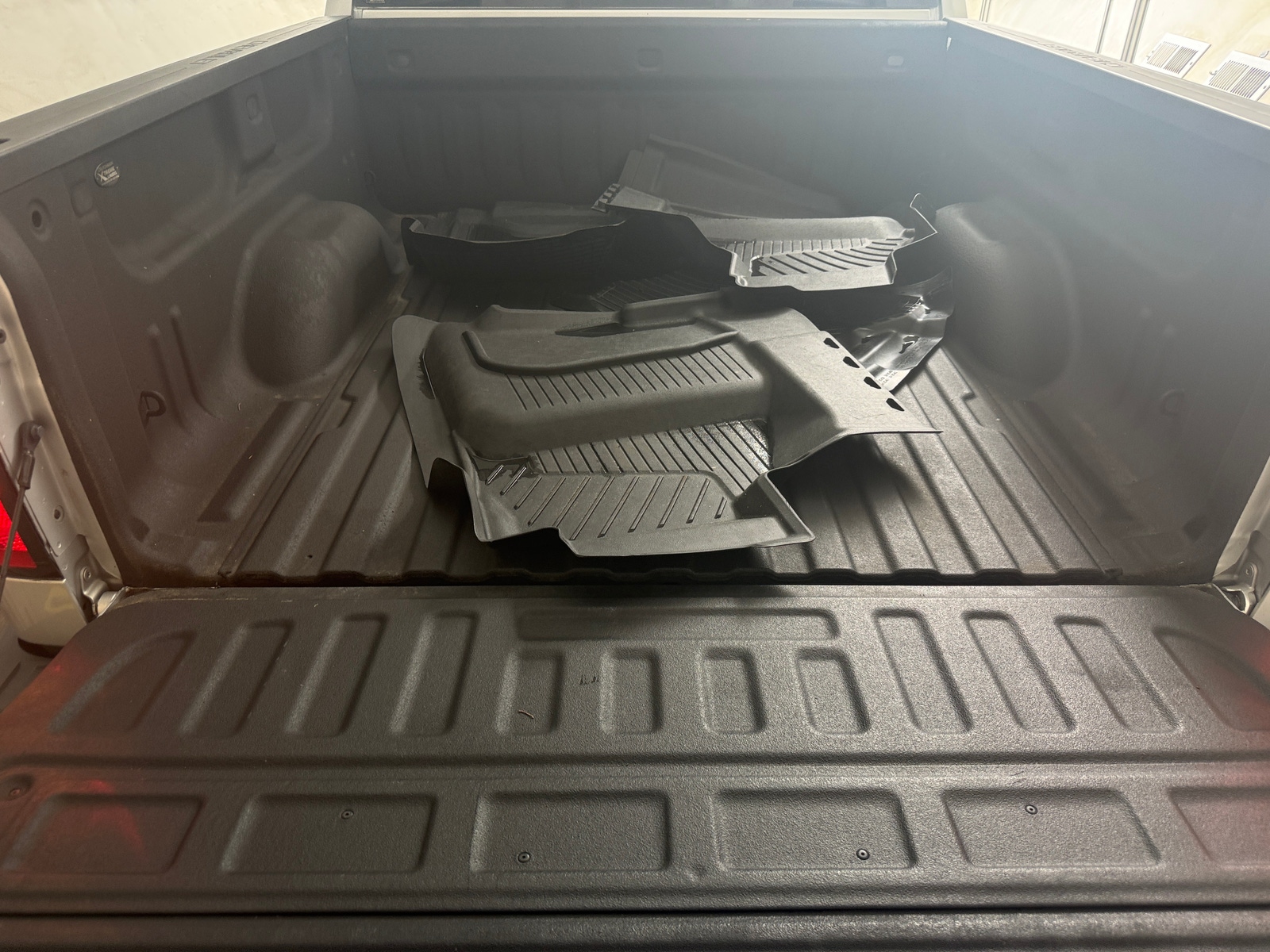 Thumbnail: 2018 Chevrolet Silverado 1500 - 7