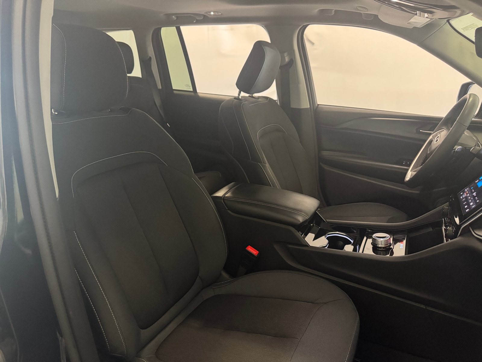 Thumbnail: 2023 Jeep Grand Cherokee - 2