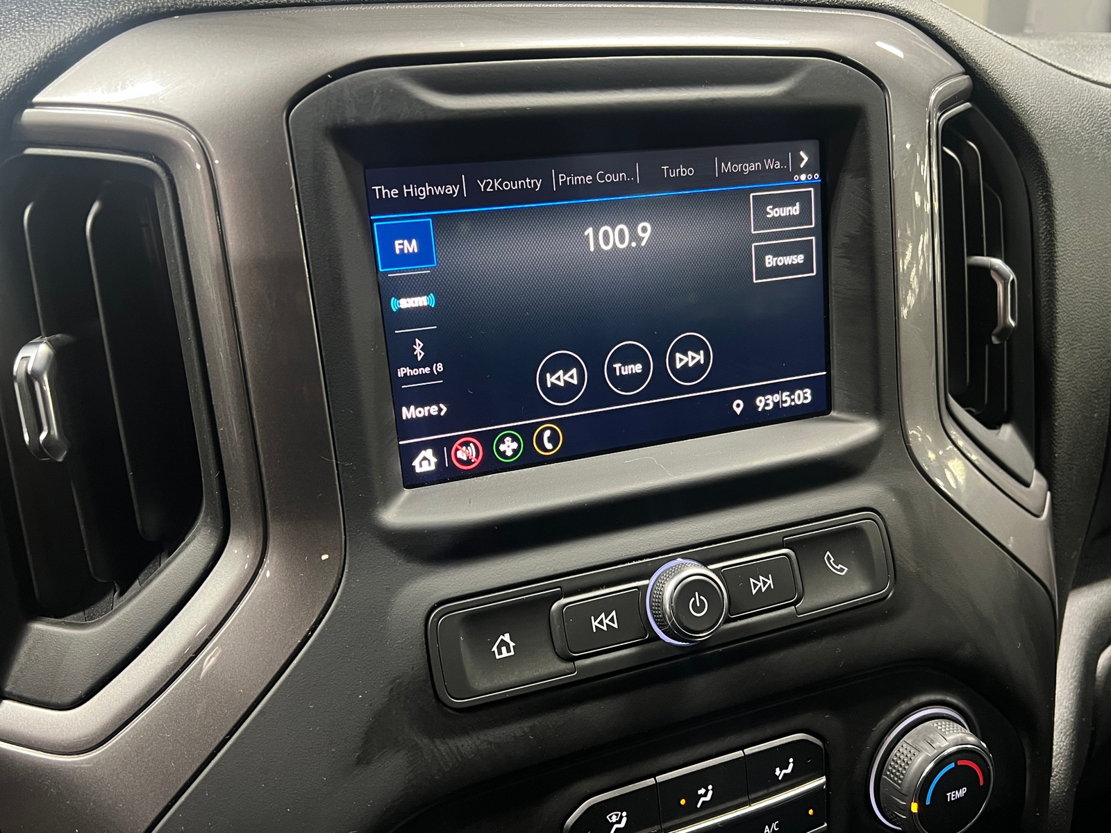 Thumbnail: 2021 Chevrolet Silverado 1500 - 4