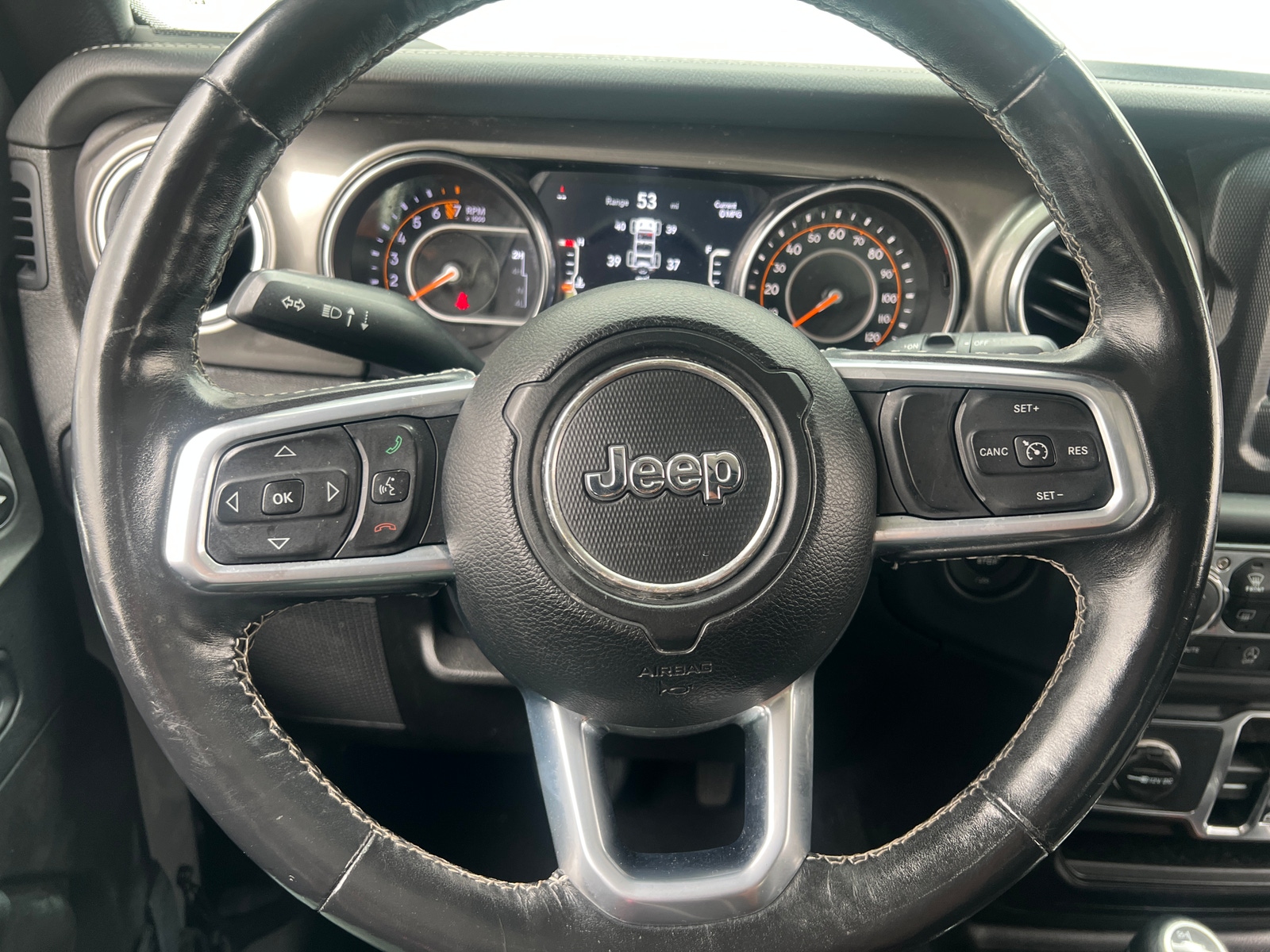 Thumbnail: 2019 Jeep Wrangler - 5