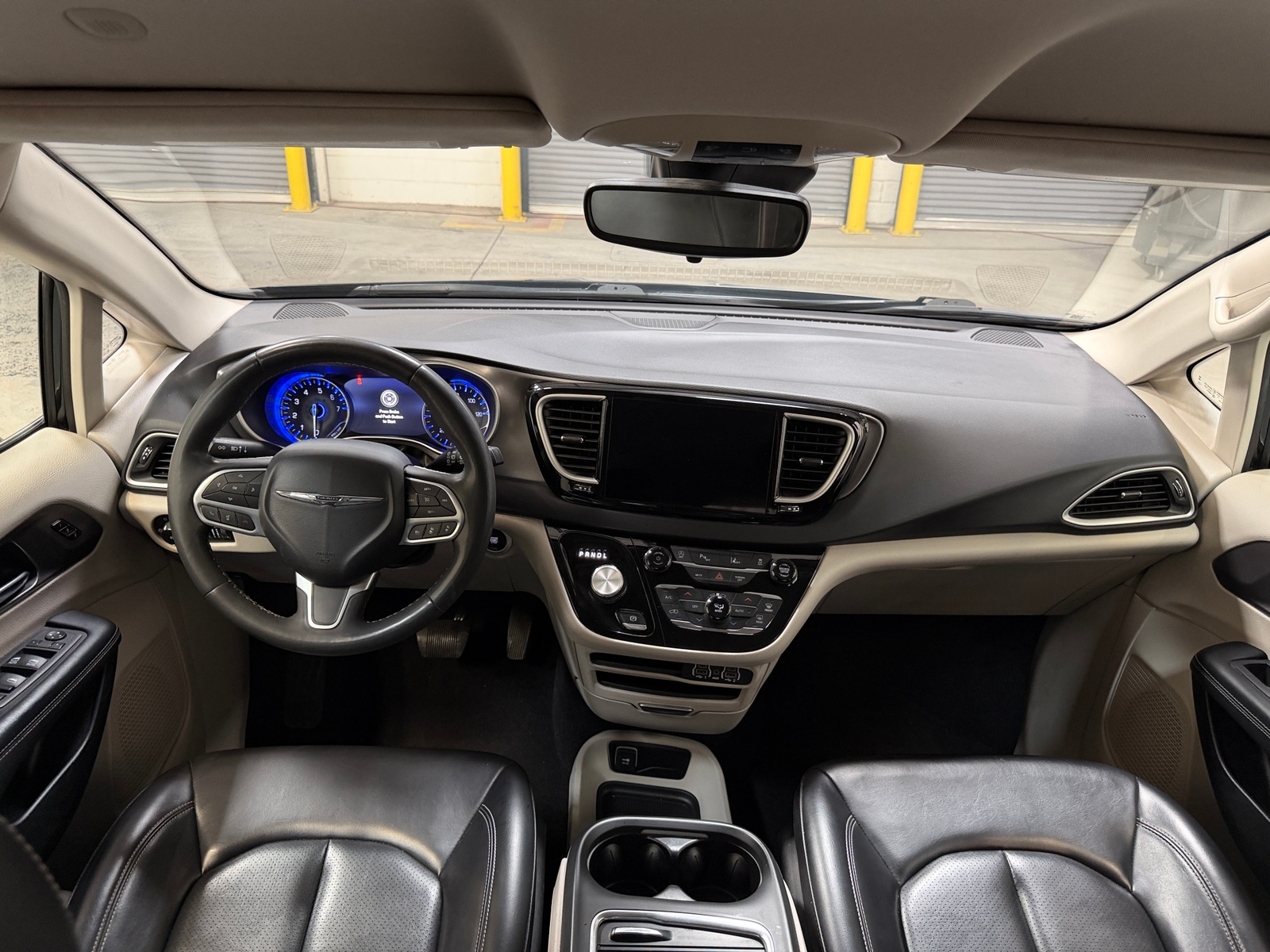 Thumbnail: 2023 Chrysler Pacifica - 2