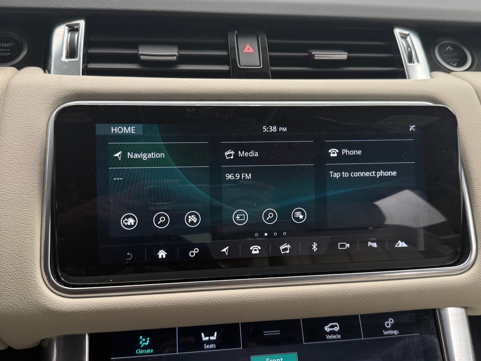 Thumbnail: 2021 Land Rover Range Rover Sport - 3