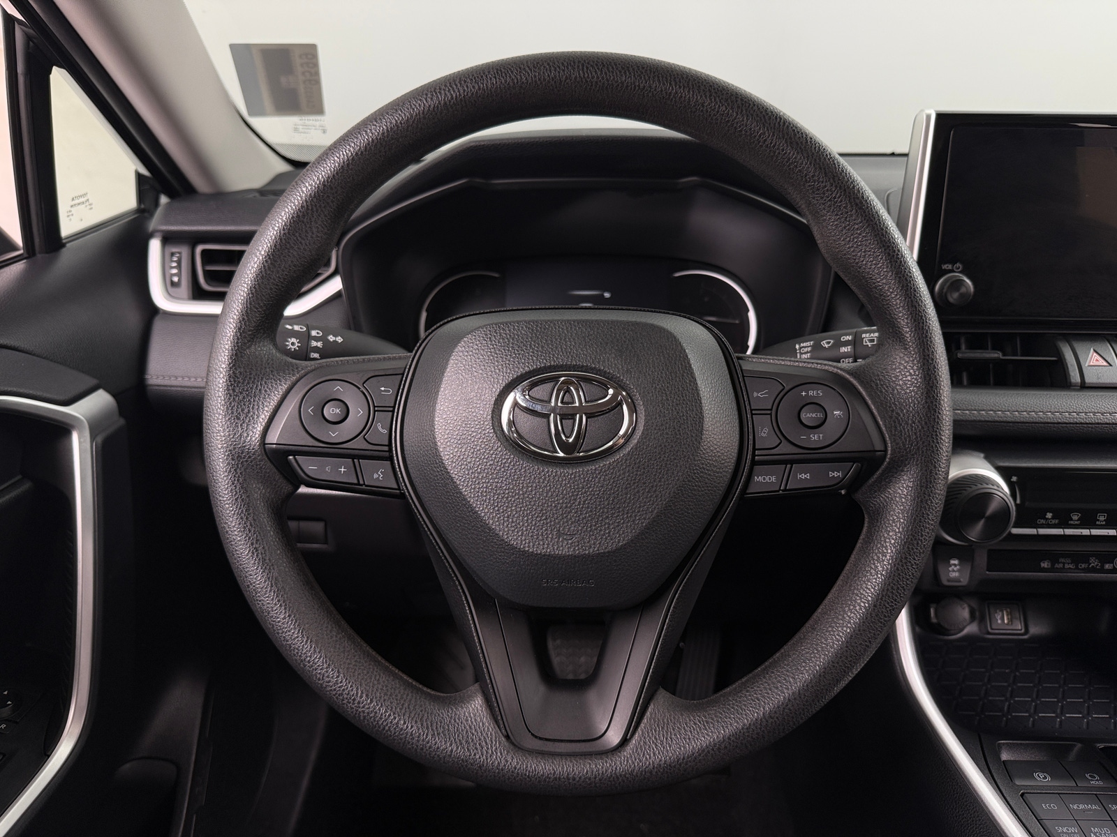Thumbnail: 2025 Toyota RAV4 - 5