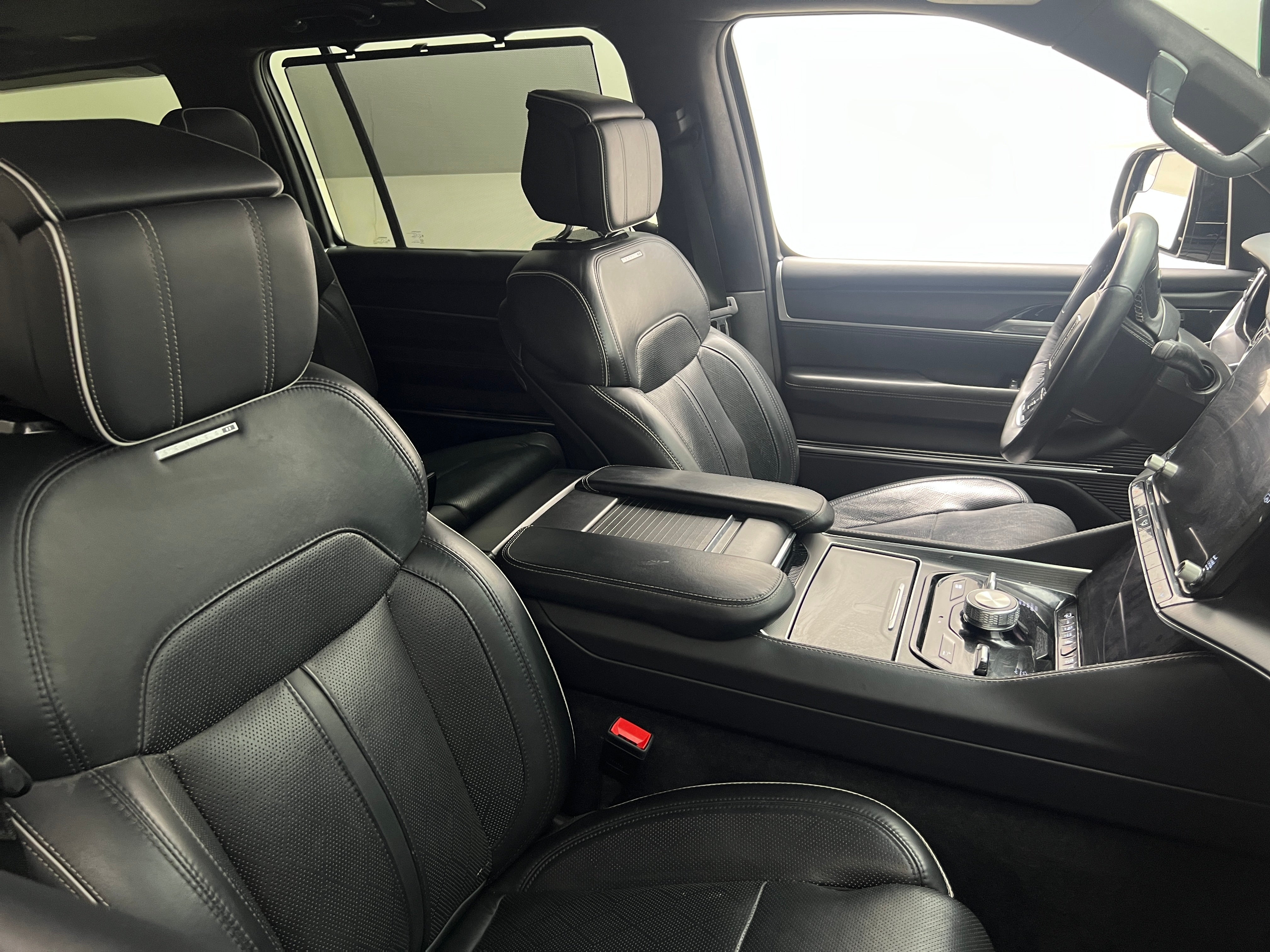2024 Jeep Grand Wagoneer L