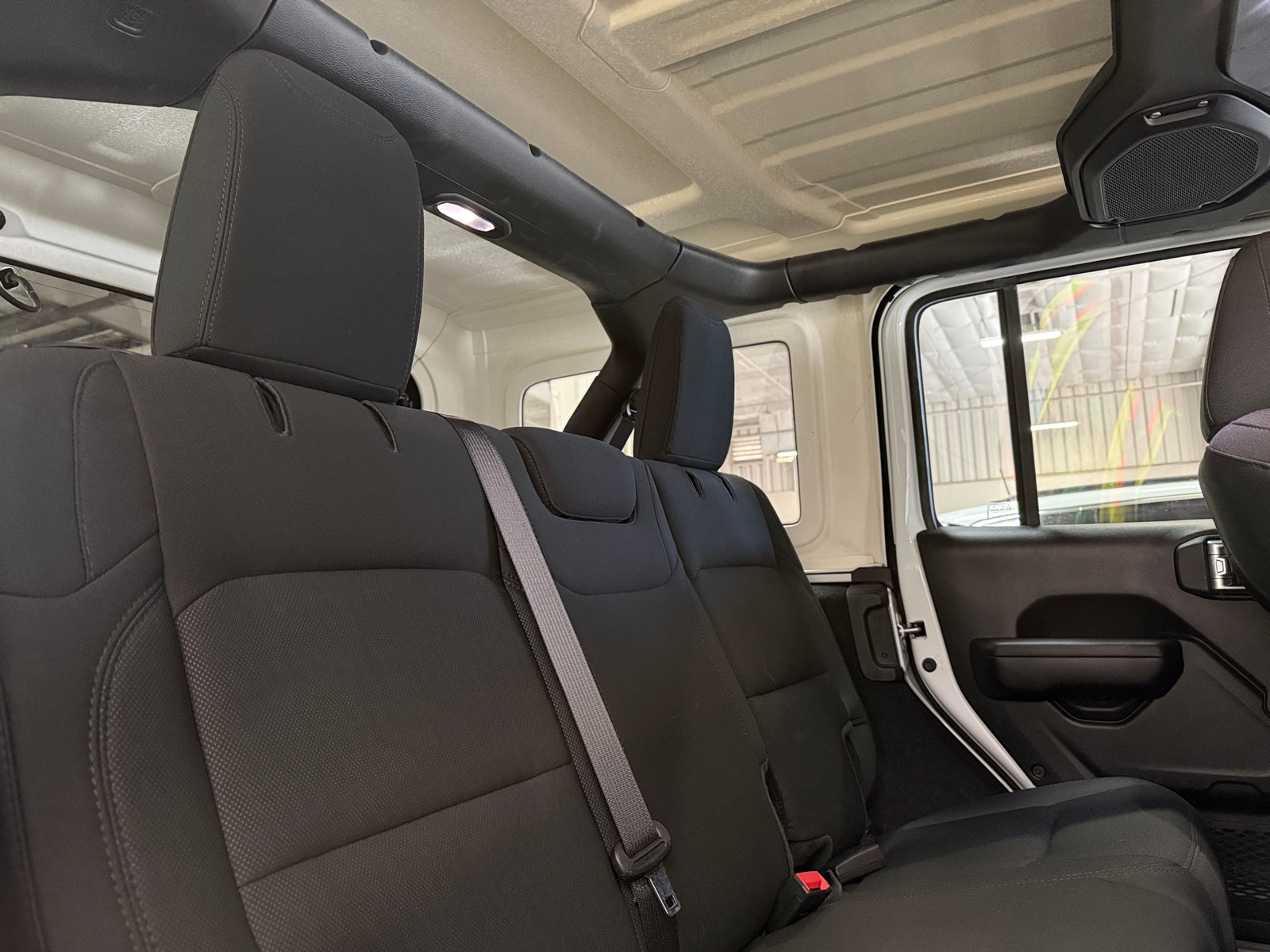 Thumbnail: 2021 Jeep Wrangler - 6