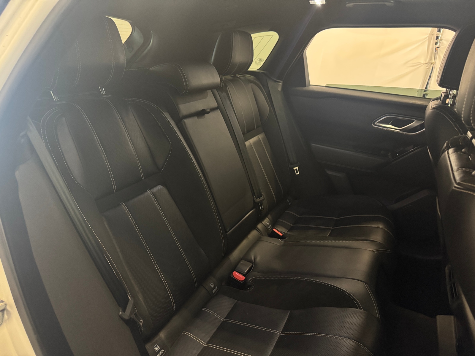Thumbnail: 2021 Land Rover Range Rover Velar - 6