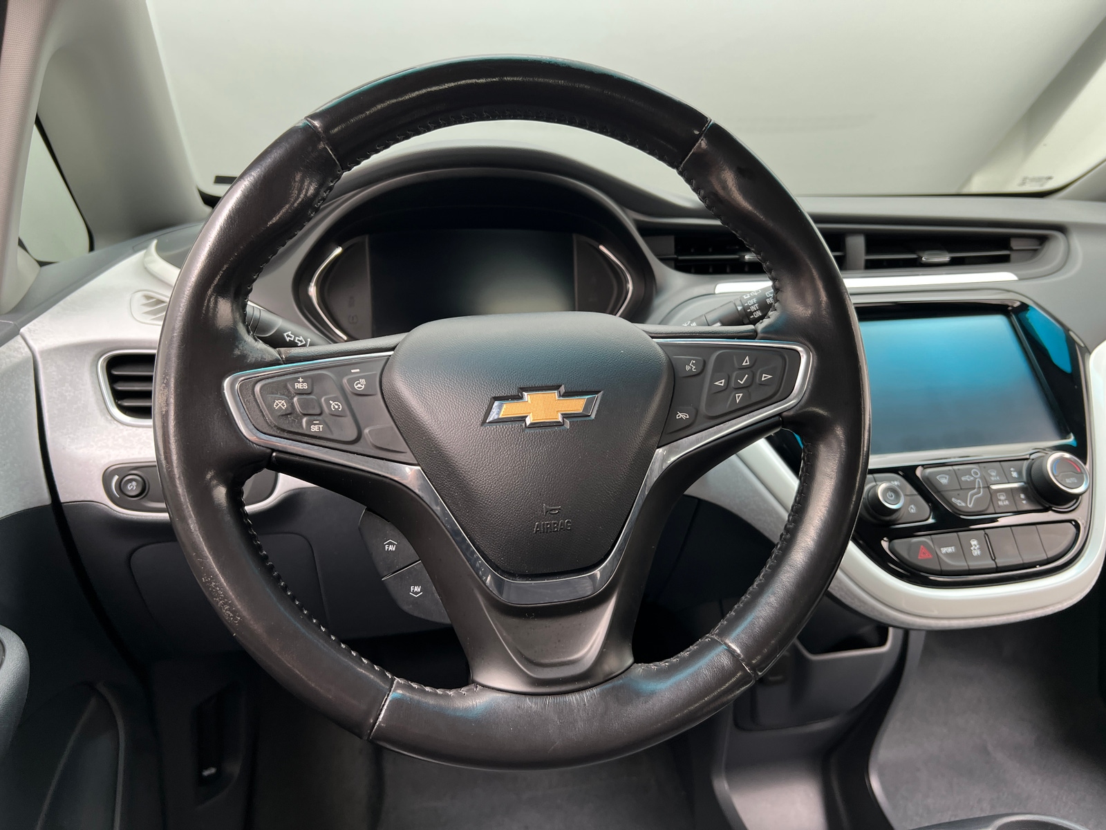 Thumbnail: 2020 Chevrolet Bolt EV - 4